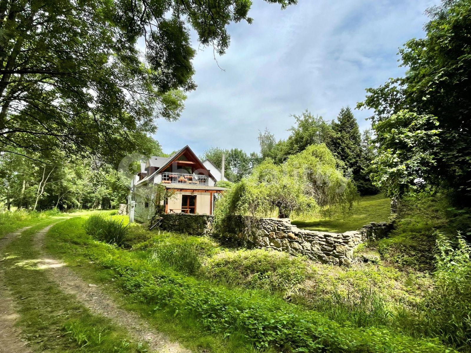 house for sale, 456 m², Malešov, Středočeský Region