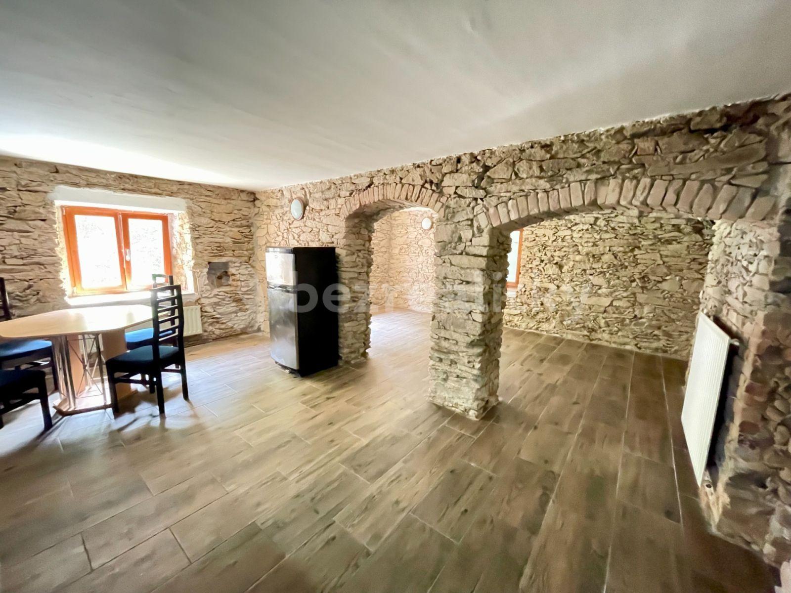 house for sale, 456 m², Malešov, Středočeský Region