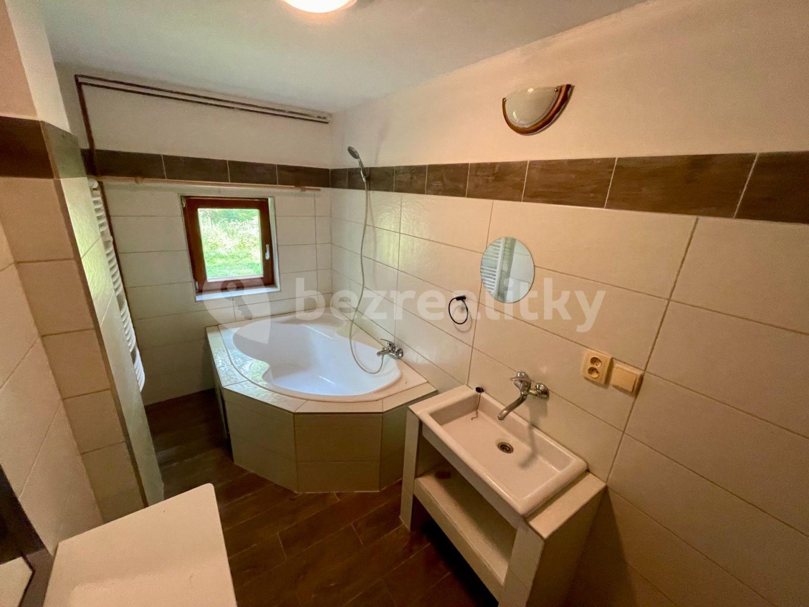 house for sale, 456 m², Malešov, Středočeský Region