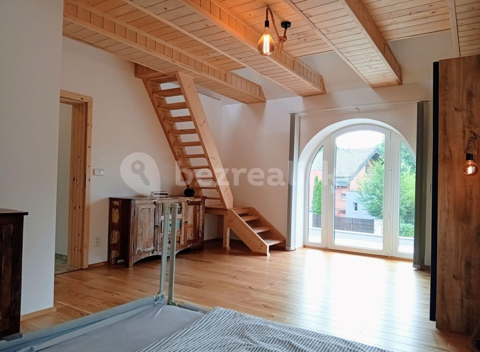 house for sale, 152 m², Pražská, Jevany, Středočeský Region