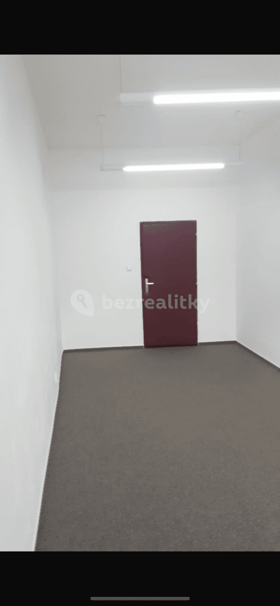 office to rent, 18 m², Masarykovo náměstí, Benešov, Středočeský Region