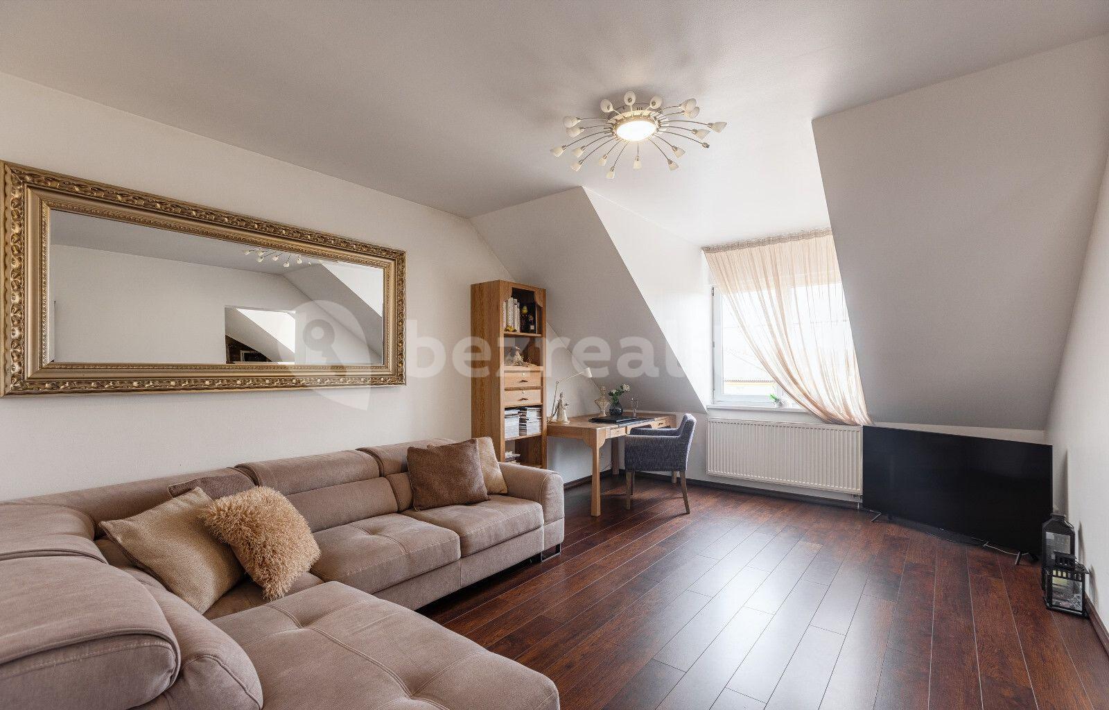 3 bedroom flat for sale, 85 m², Žlutá, Chrášťany, Středočeský Region