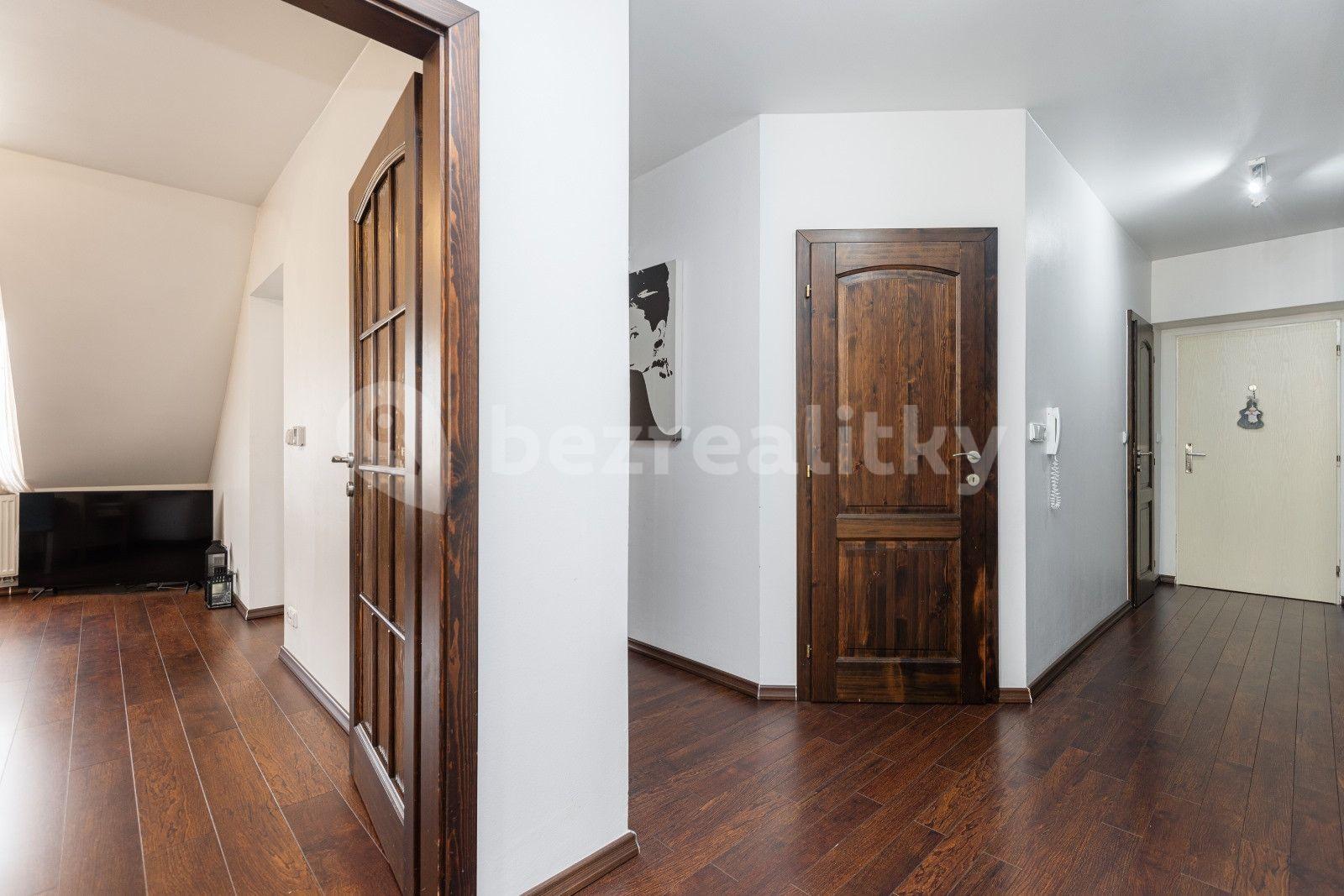 3 bedroom flat for sale, 85 m², Žlutá, Chrášťany, Středočeský Region