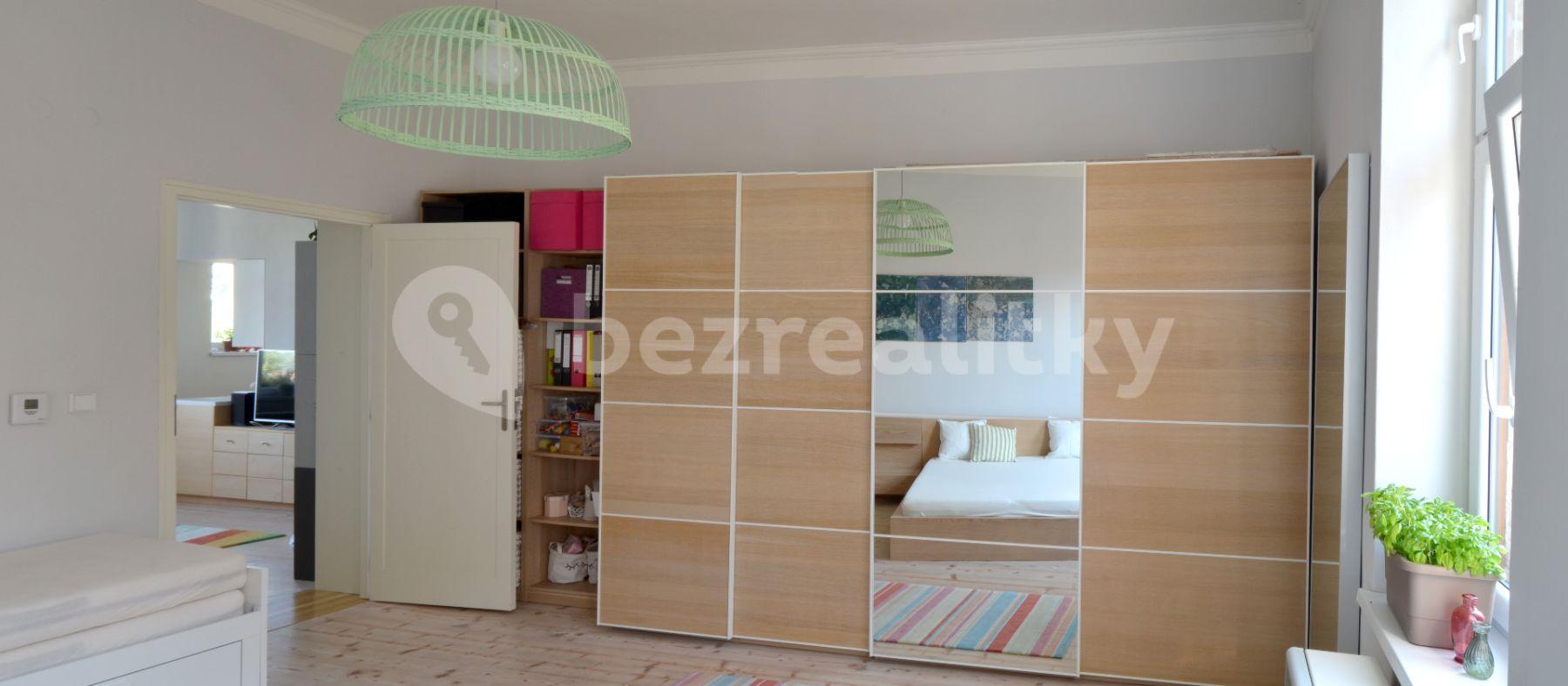 1 bedroom with open-plan kitchen flat for sale, 59 m², Zelená, Hradec Králové, Královéhradecký Region