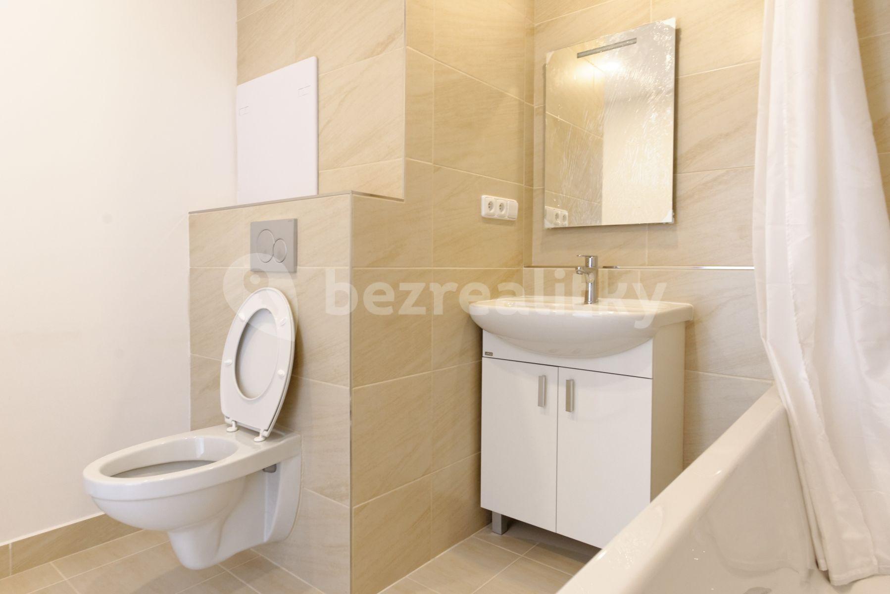 1 bedroom with open-plan kitchen flat for sale, 48 m², Makovského, Prague, Prague