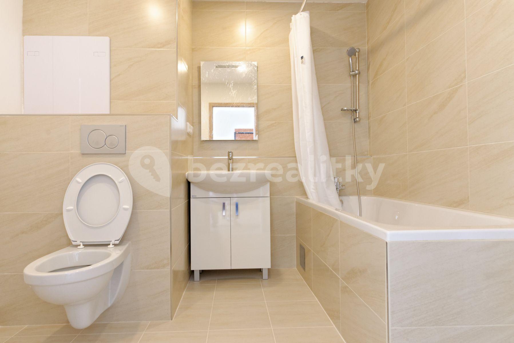 1 bedroom with open-plan kitchen flat for sale, 48 m², Makovského, Prague, Prague