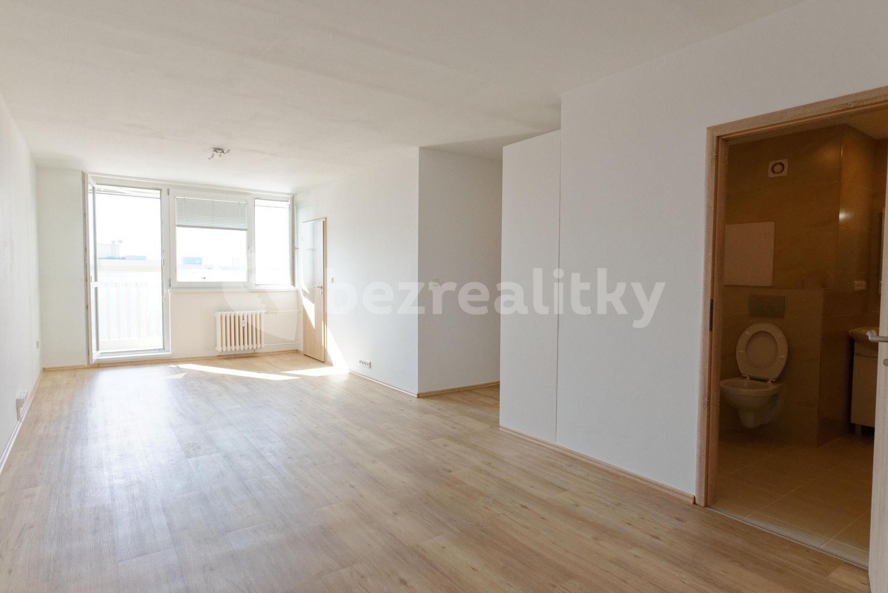 1 bedroom with open-plan kitchen flat for sale, 48 m², Makovského, Prague, Prague