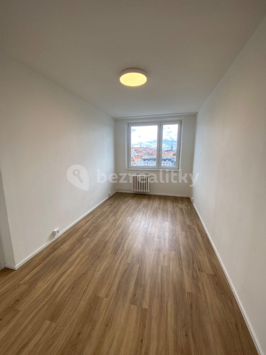 2 bedroom with open-plan kitchen flat to rent, 81 m², Jeseniova, Prague, Prague