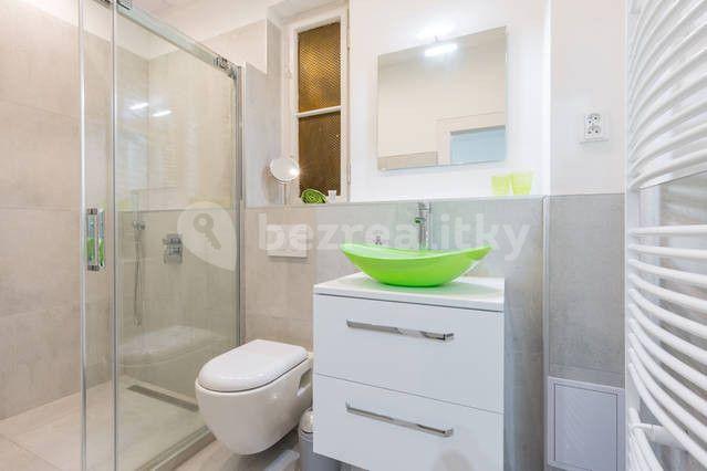 3 bedroom flat to rent, 113 m², Čáslavská, Prague, Prague