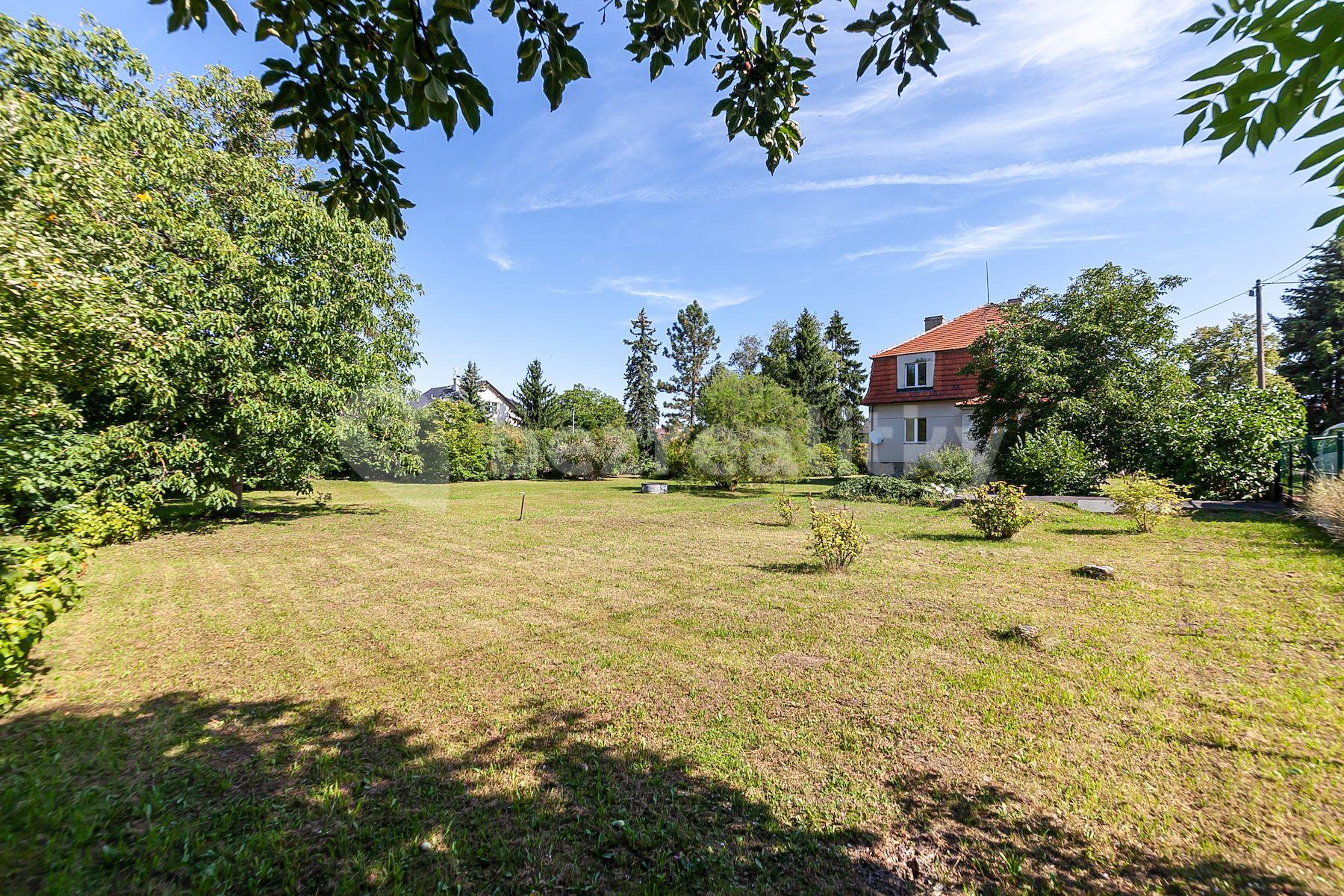 plot for sale, 1,000 m², Lipenská, Prague, Prague