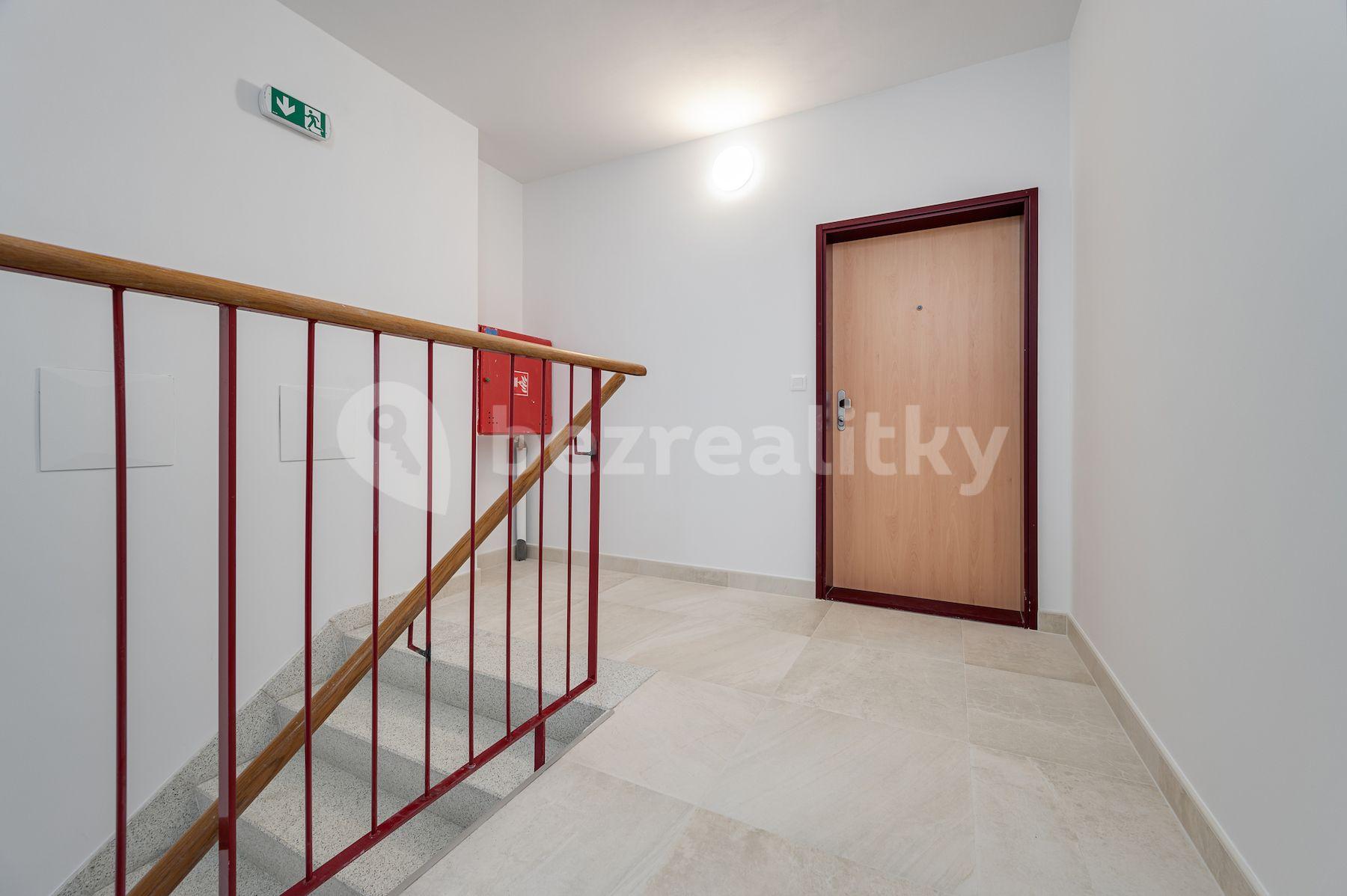 3 bedroom with open-plan kitchen flat for sale, 130 m², Högerova, Prague, Prague