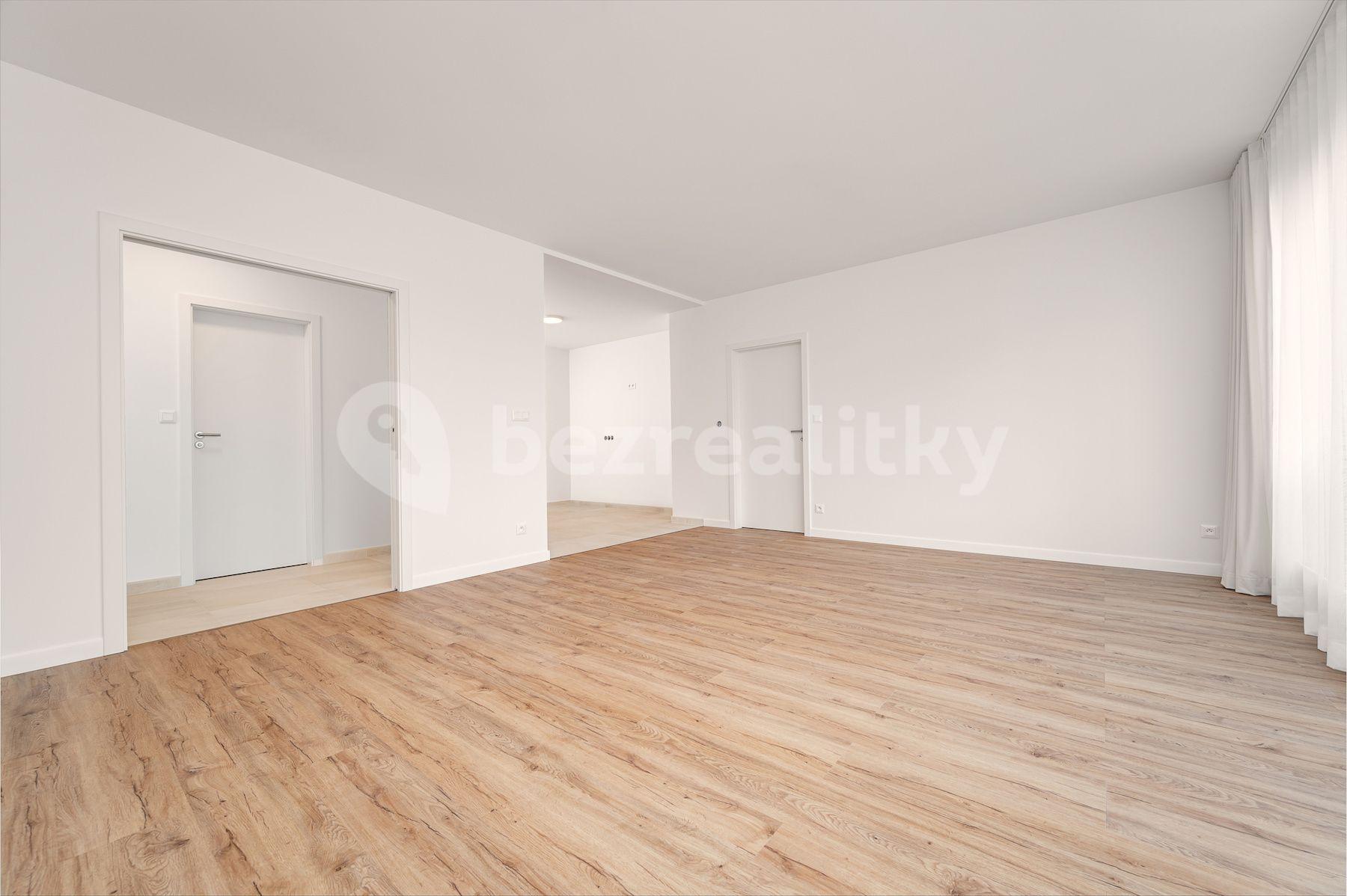 3 bedroom with open-plan kitchen flat for sale, 130 m², Högerova, Prague, Prague