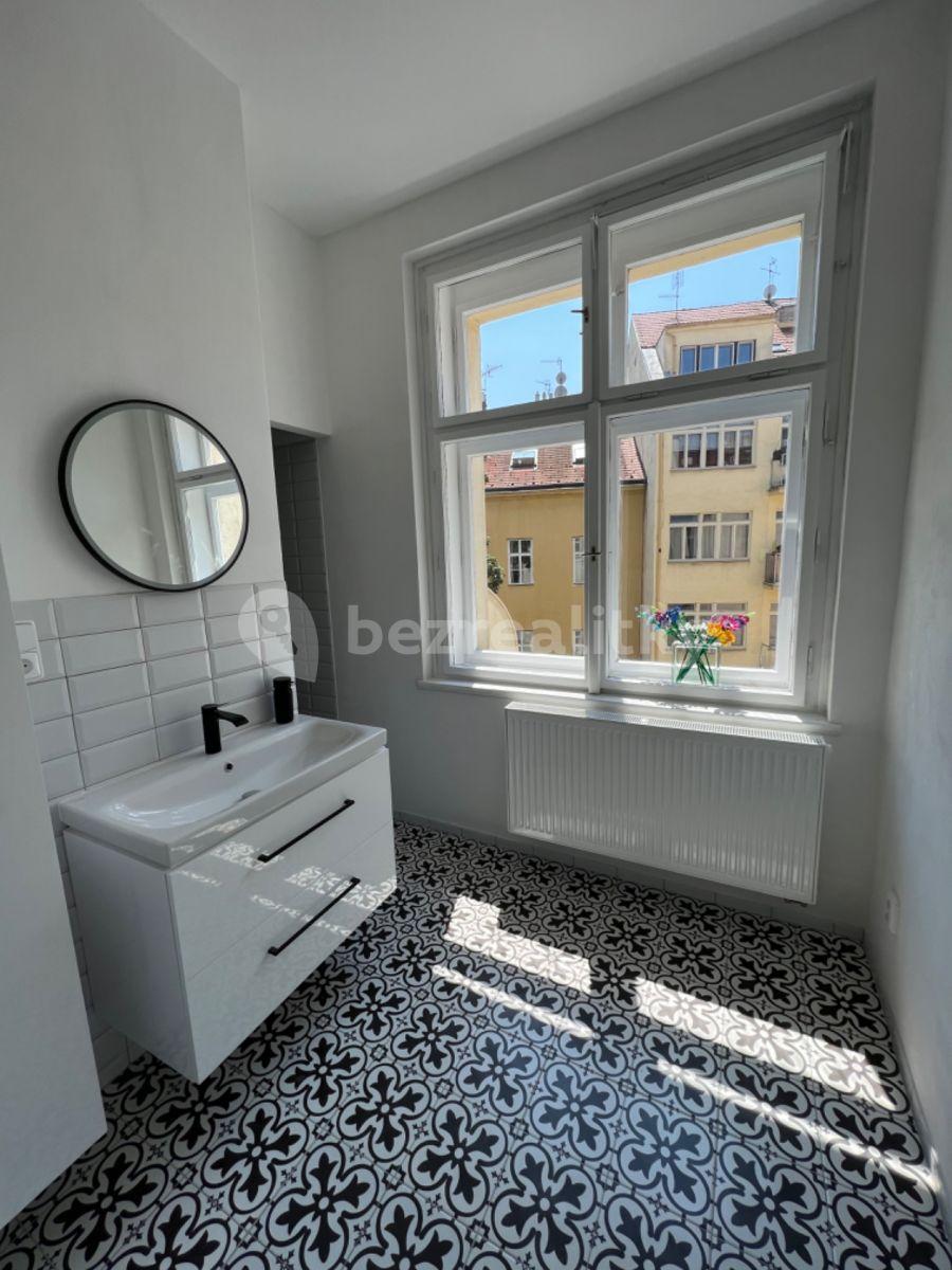 2 bedroom with open-plan kitchen flat to rent, 92 m², Anglická, Prague, Prague