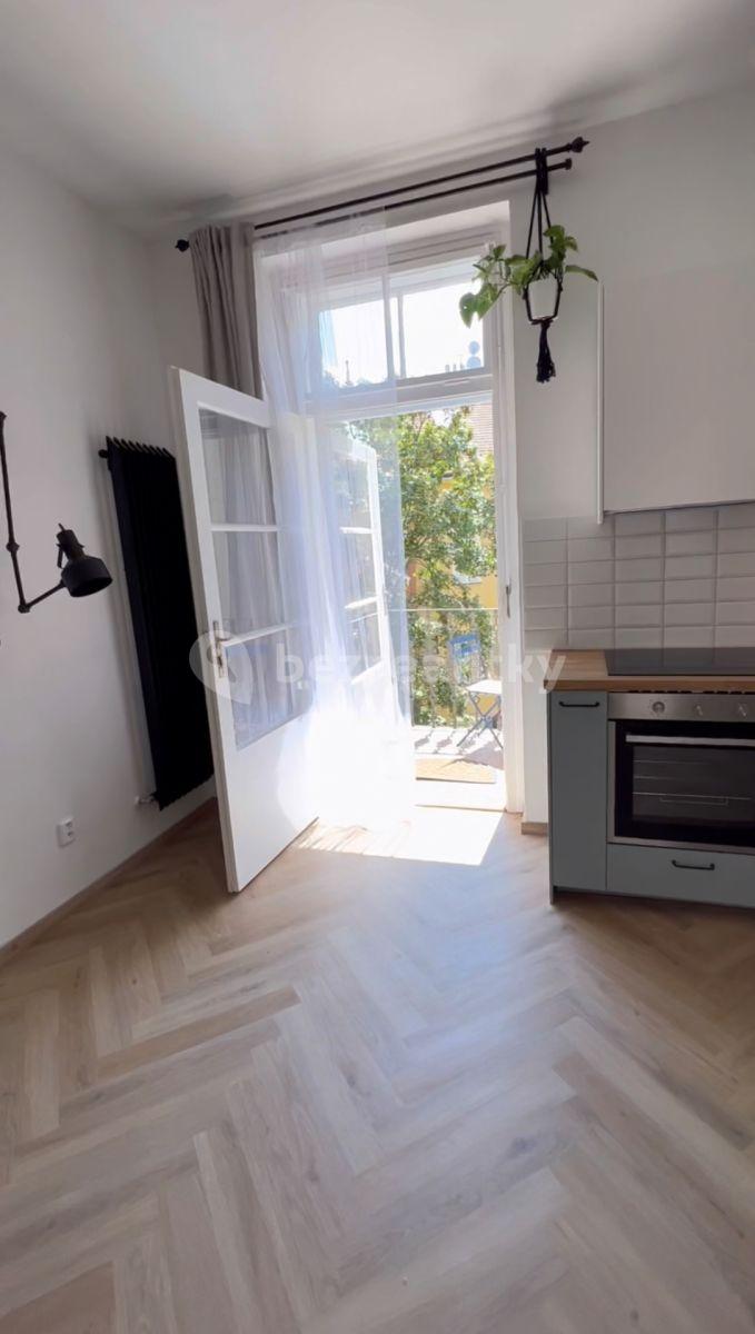 2 bedroom with open-plan kitchen flat to rent, 92 m², Anglická, Prague, Prague