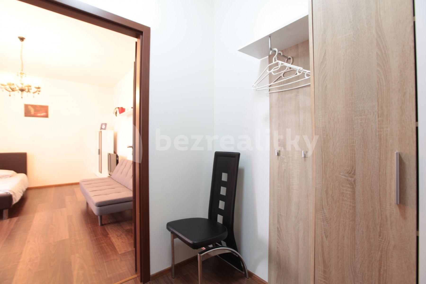 Studio flat to rent, 25 m², Freyova, Prague, Prague