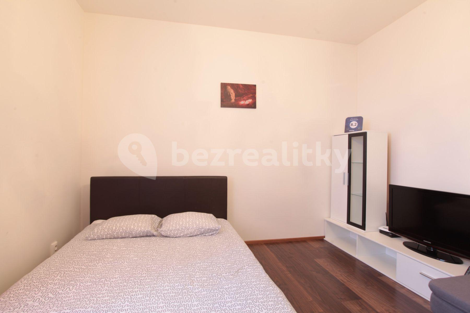 Studio flat to rent, 25 m², Freyova, Prague, Prague