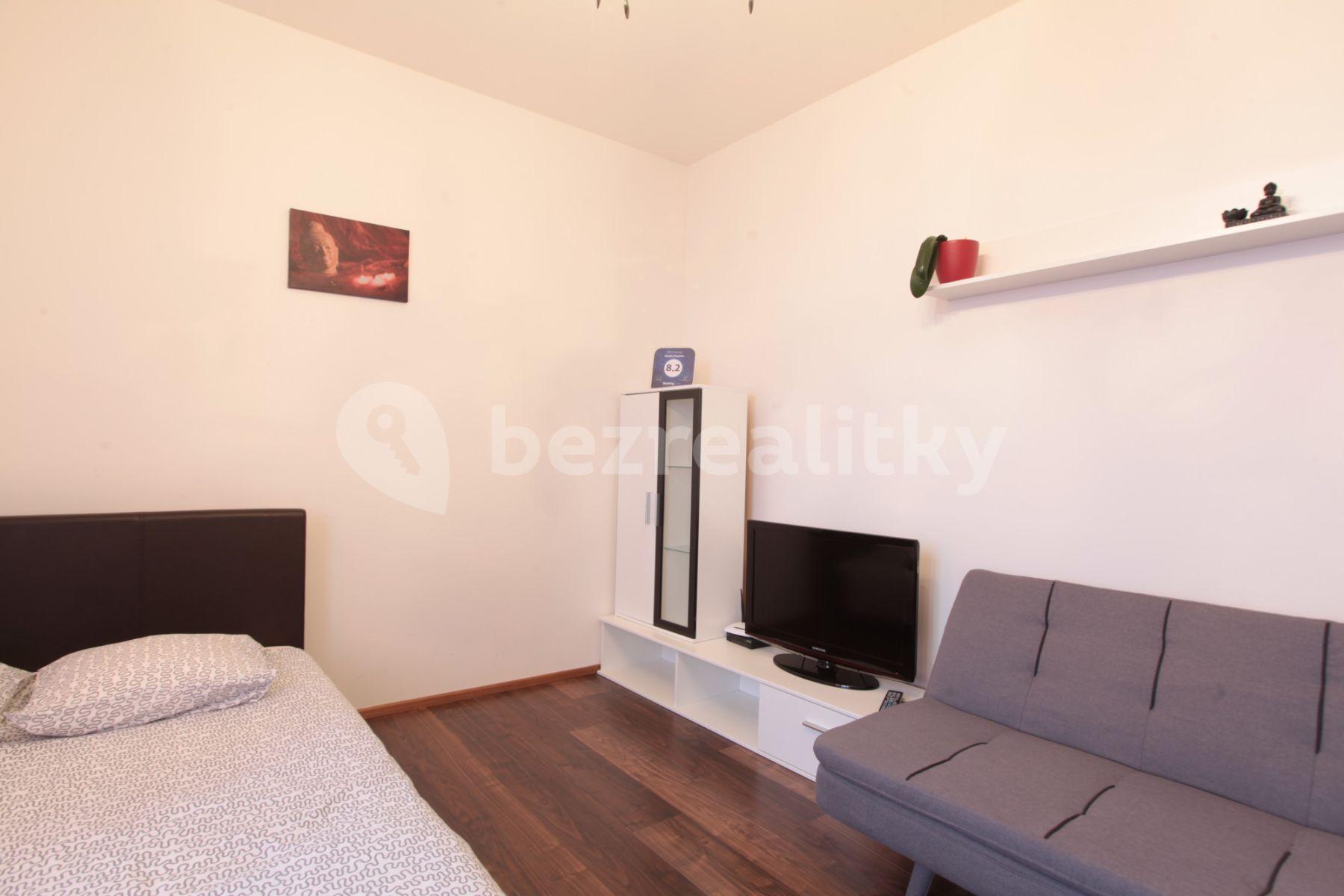 Studio flat to rent, 25 m², Freyova, Prague, Prague