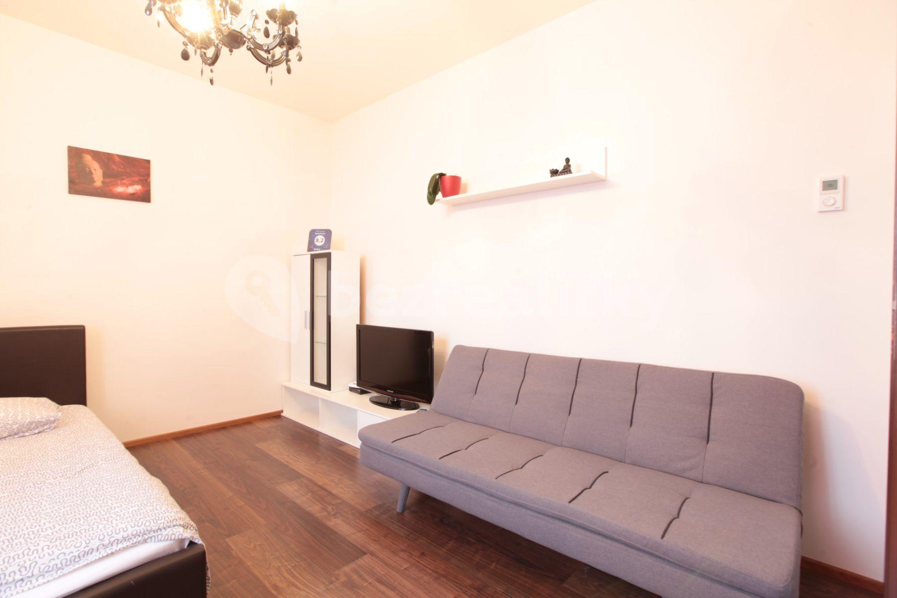 Studio flat to rent, 25 m², Freyova, Prague, Prague