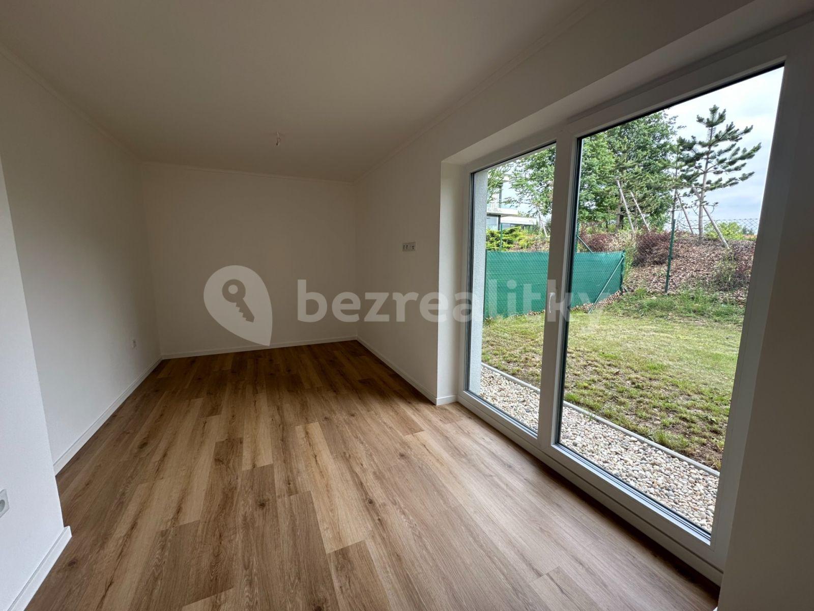 house for sale, 122 m², Velké Popovice, Středočeský Region