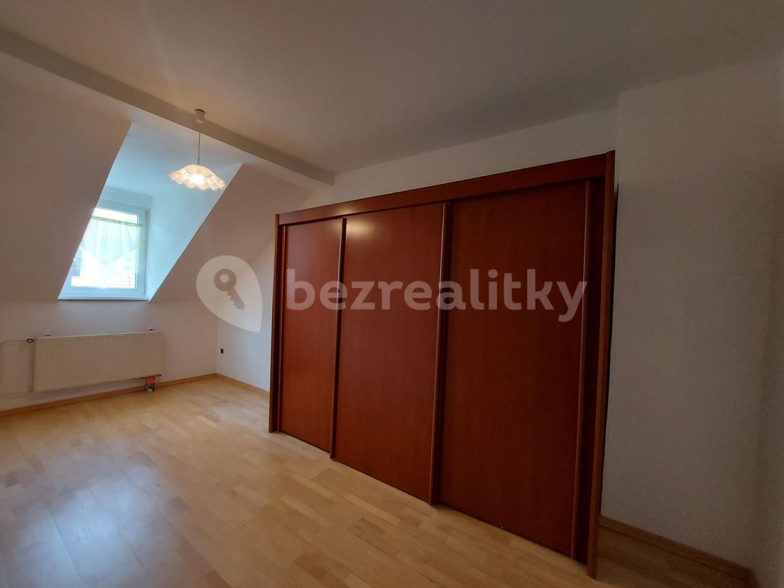 3 bedroom with open-plan kitchen flat for sale, 112 m², Západní, Karlovy Vary, Karlovarský Region