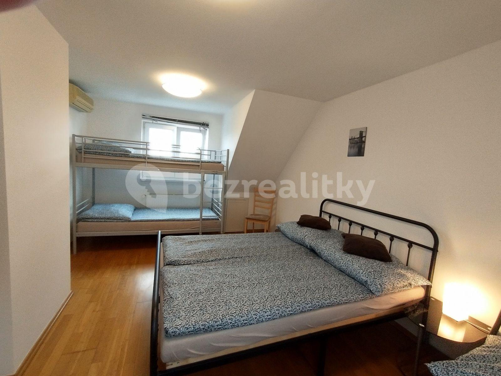 5 bedroom flat to rent, 180 m², Jihovýchodní IV, Prague, Prague