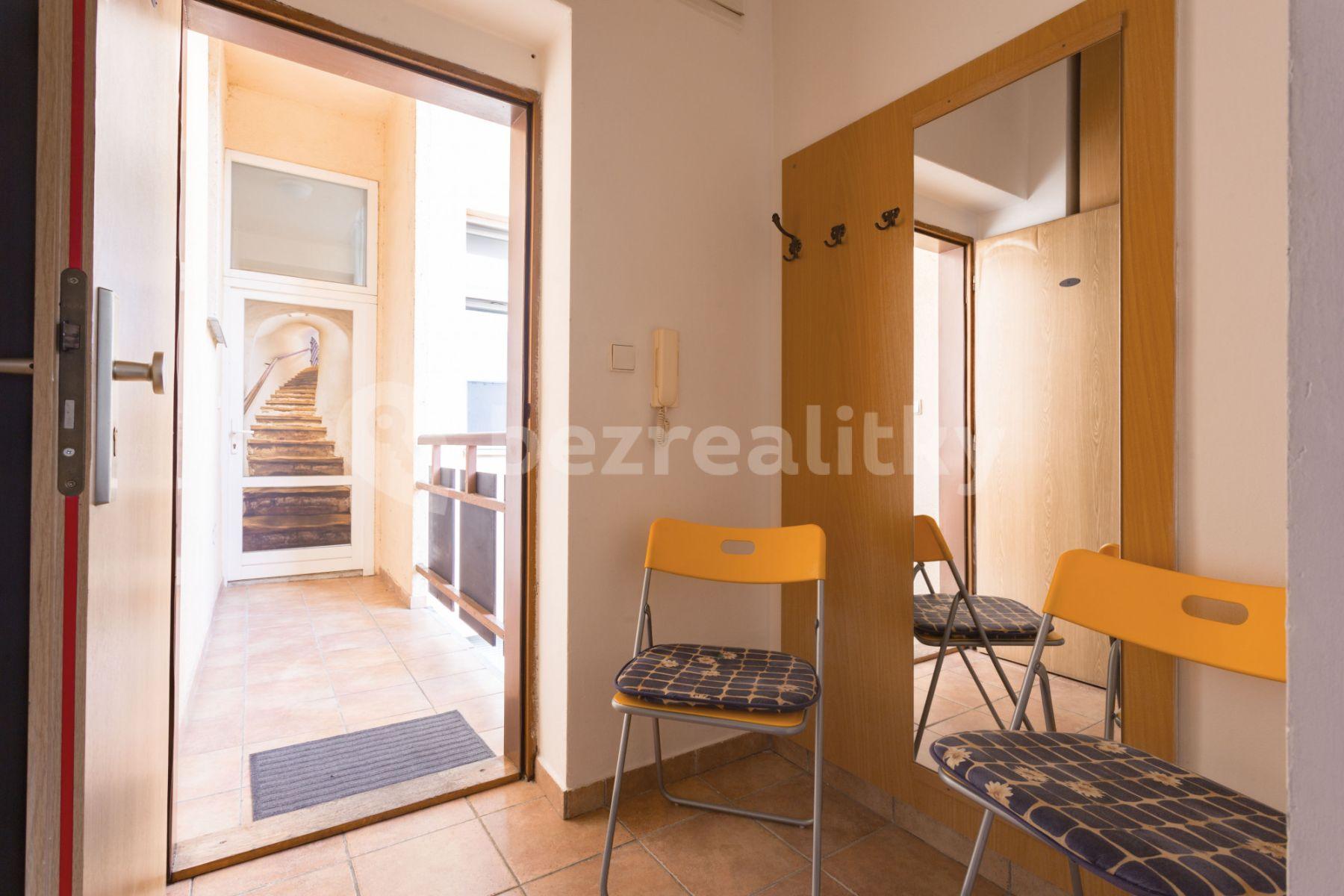 Studio flat to rent, 28 m², Kozácká, Prague, Prague