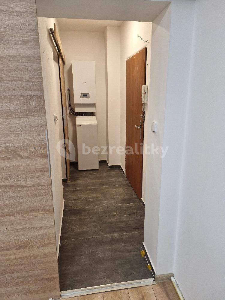 1 bedroom with open-plan kitchen flat for sale, 44 m², Šulcova, Kladno, Středočeský Region