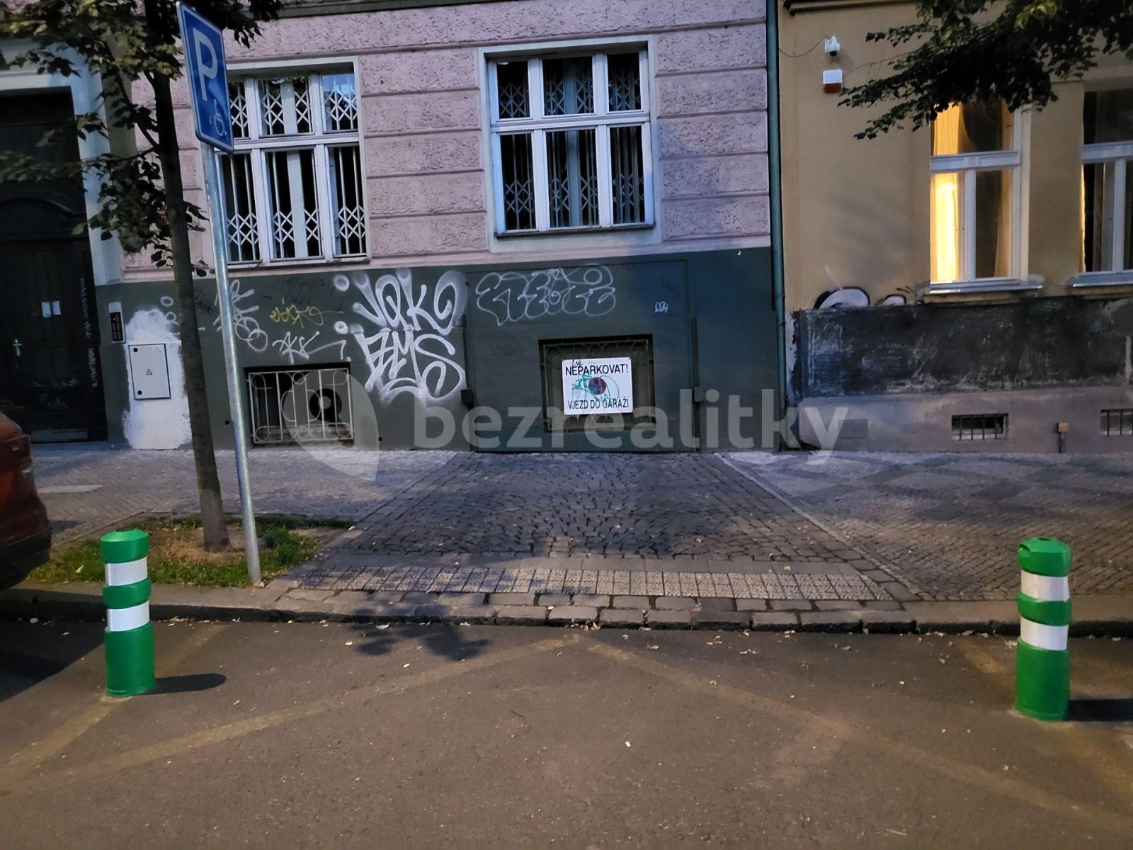 garage to rent, 13 m², Ruská, Prague, Prague