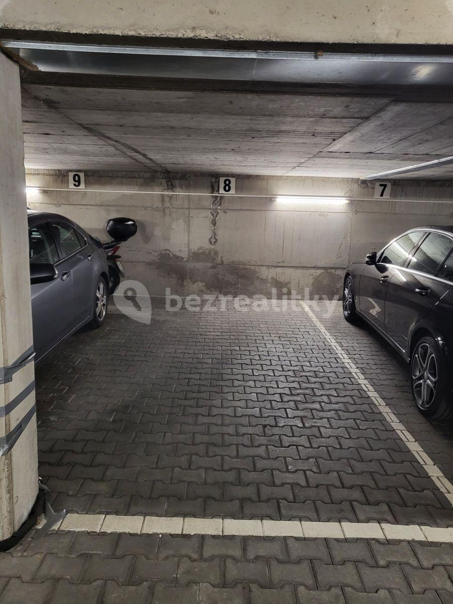 garage to rent, 13 m², Ruská, Prague, Prague