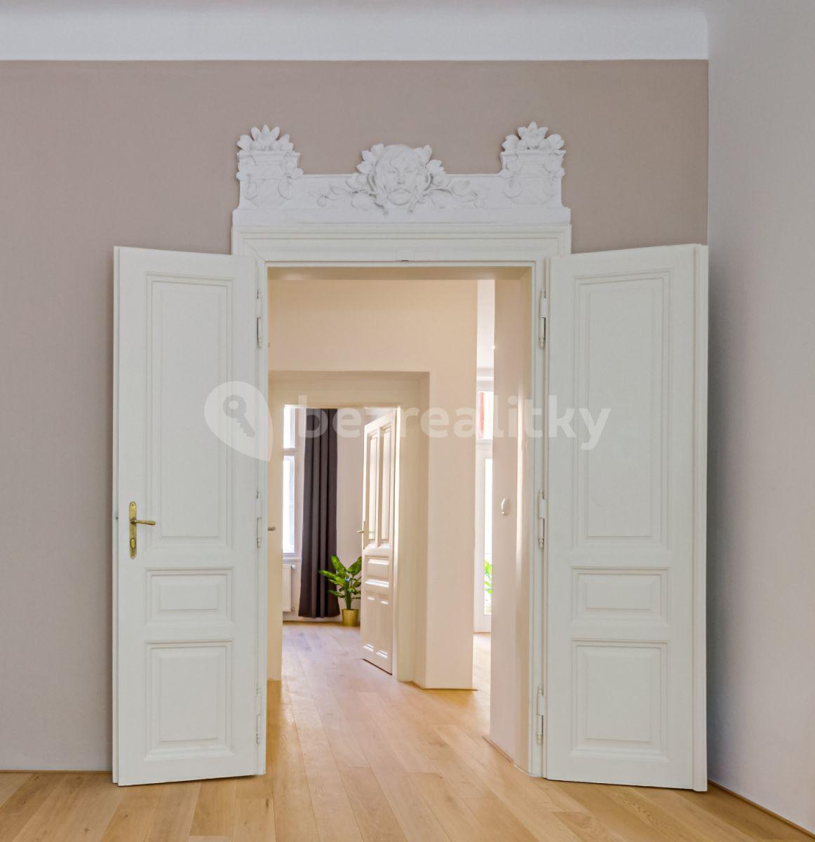 2 bedroom with open-plan kitchen flat to rent, 87 m², Kaizlovy sady, Prague, Prague