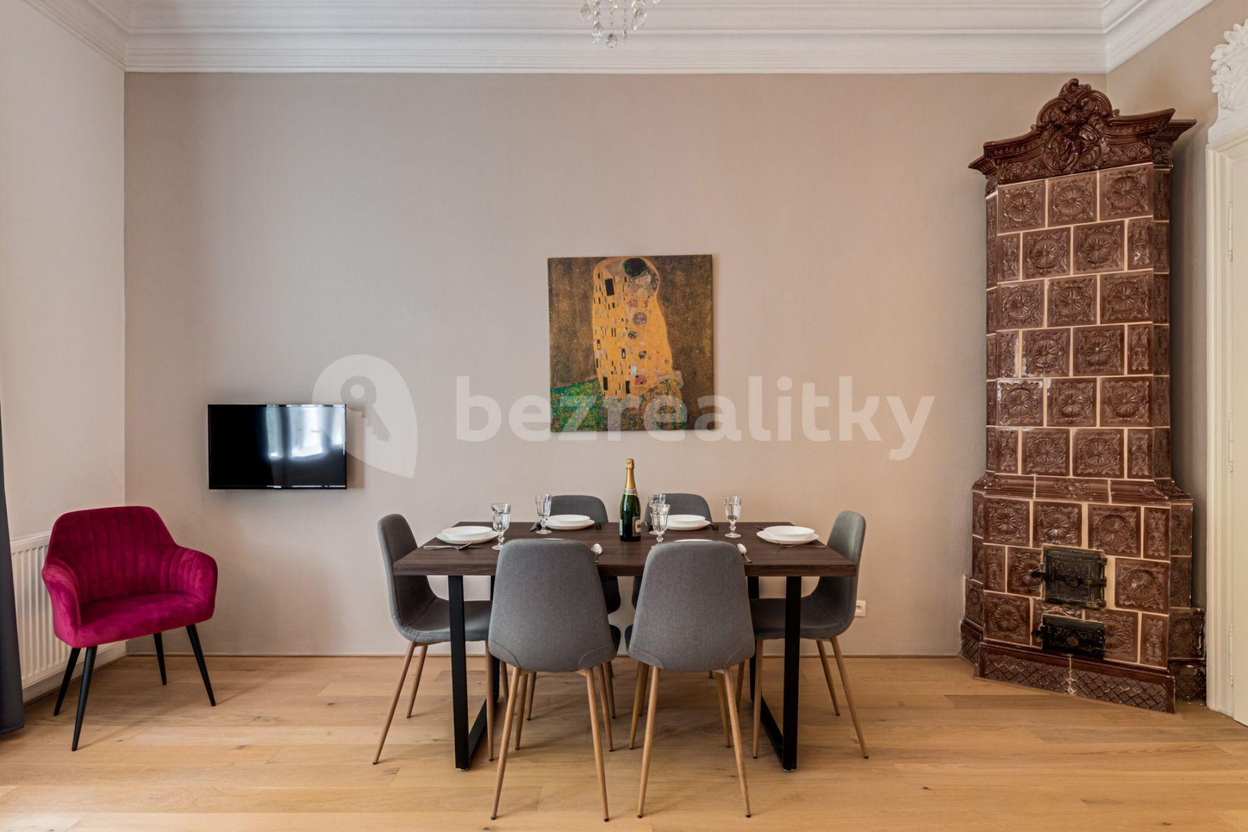 2 bedroom with open-plan kitchen flat to rent, 87 m², Kaizlovy sady, Prague, Prague