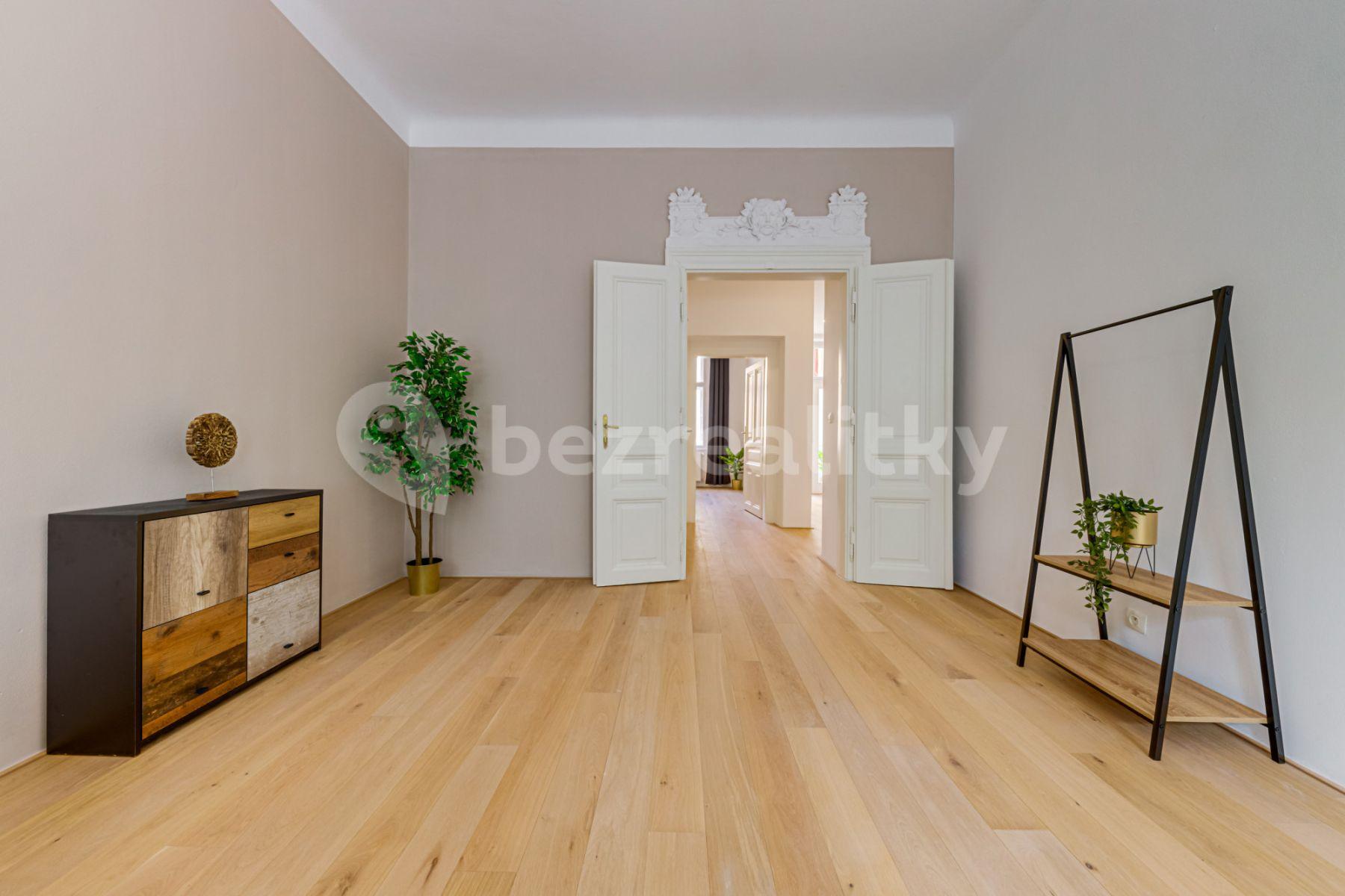 2 bedroom with open-plan kitchen flat to rent, 87 m², Kaizlovy sady, Prague, Prague