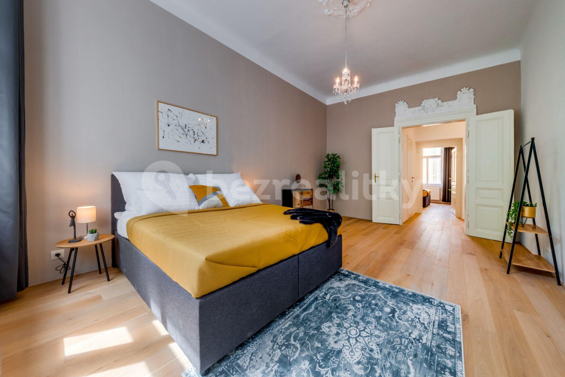 2 bedroom with open-plan kitchen flat to rent, 87 m², Kaizlovy sady, Prague, Prague