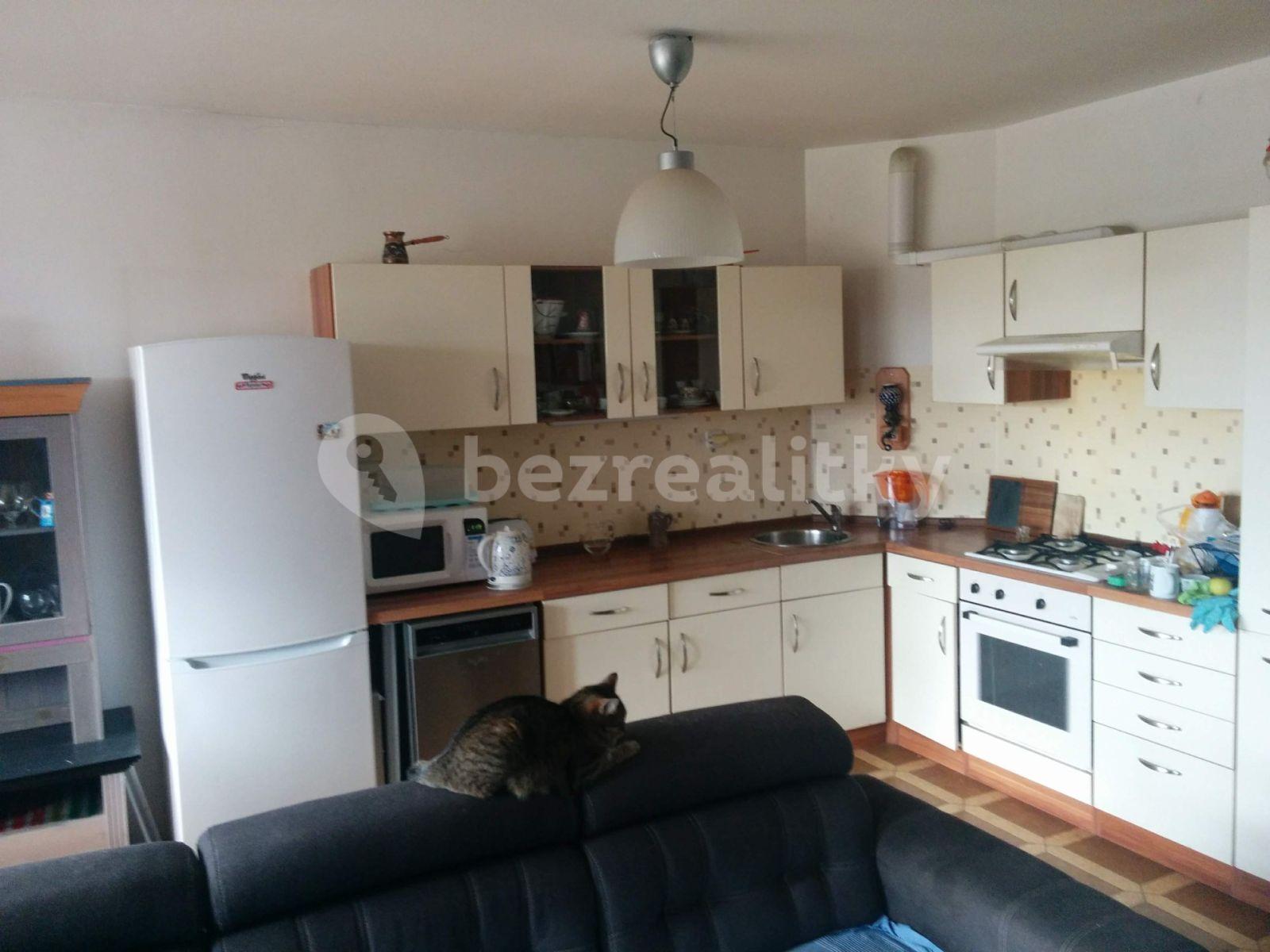 3 bedroom with open-plan kitchen flat to rent, 75 m², Tyršovo náměstí, Dobříš, Středočeský Region