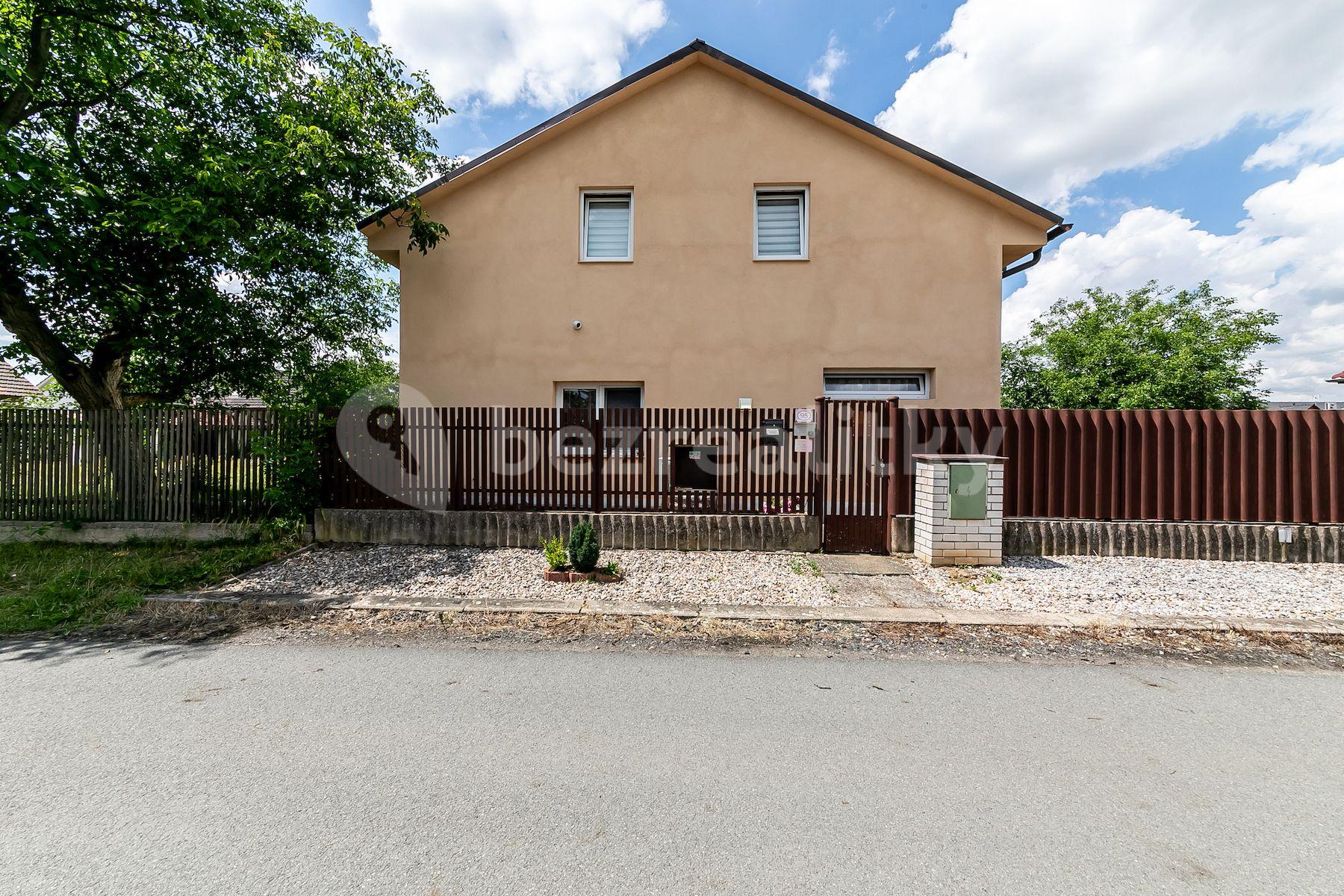 house for sale, 320 m², Luční, Tišice, Středočeský Region