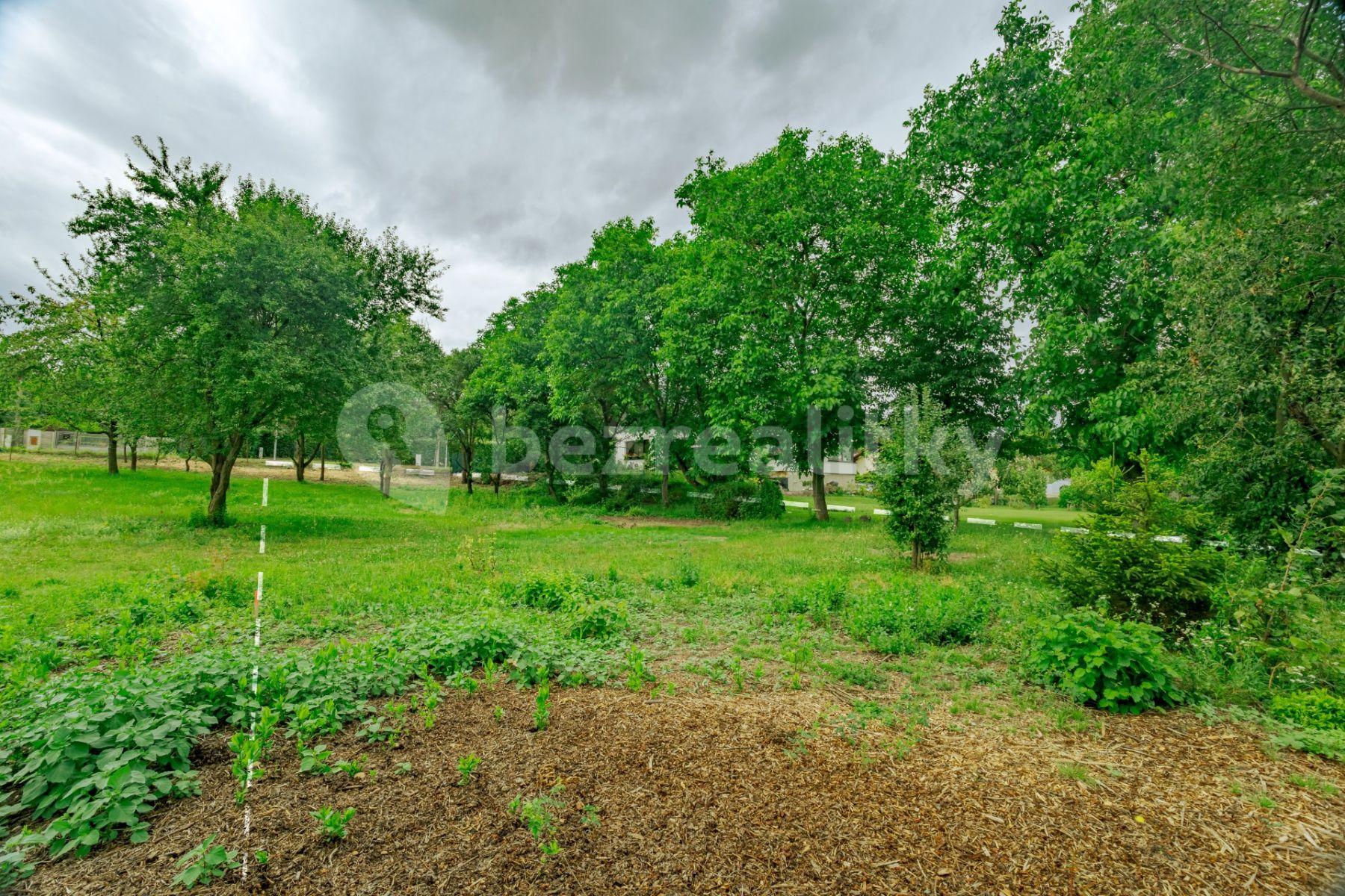 plot for sale, 1,065 m², Skorkov, Středočeský Region