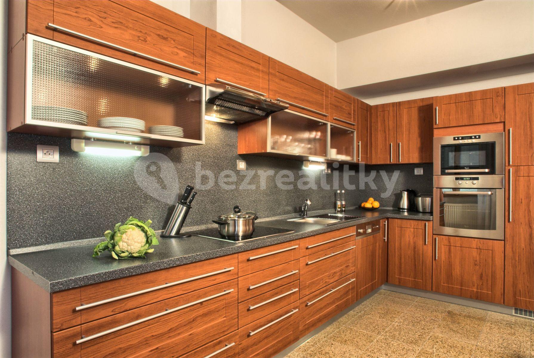 3 bedroom flat to rent, 86 m², Rybná, Prague, Prague