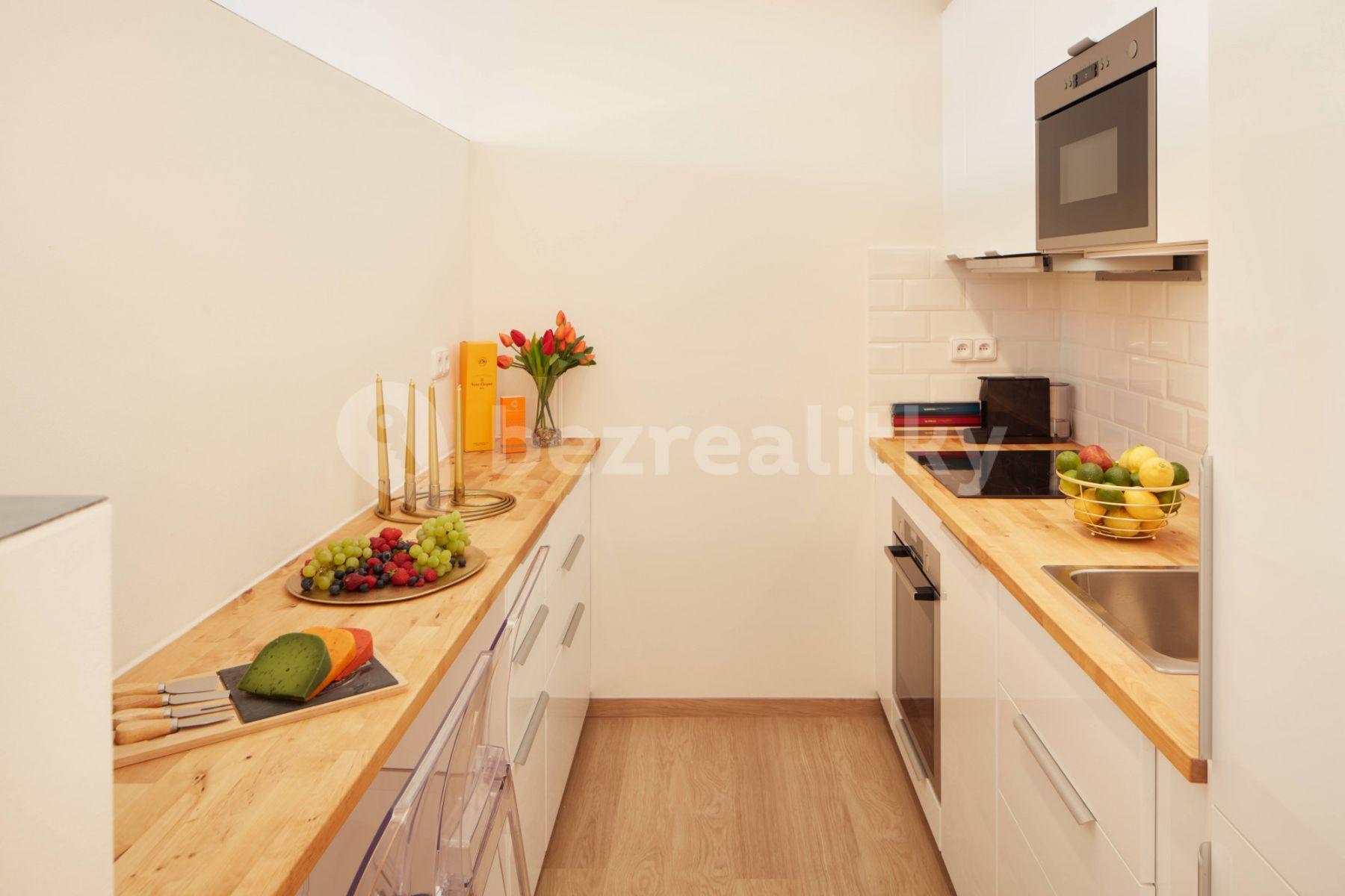 1 bedroom flat to rent, 45 m², Karlova, Prague, Prague