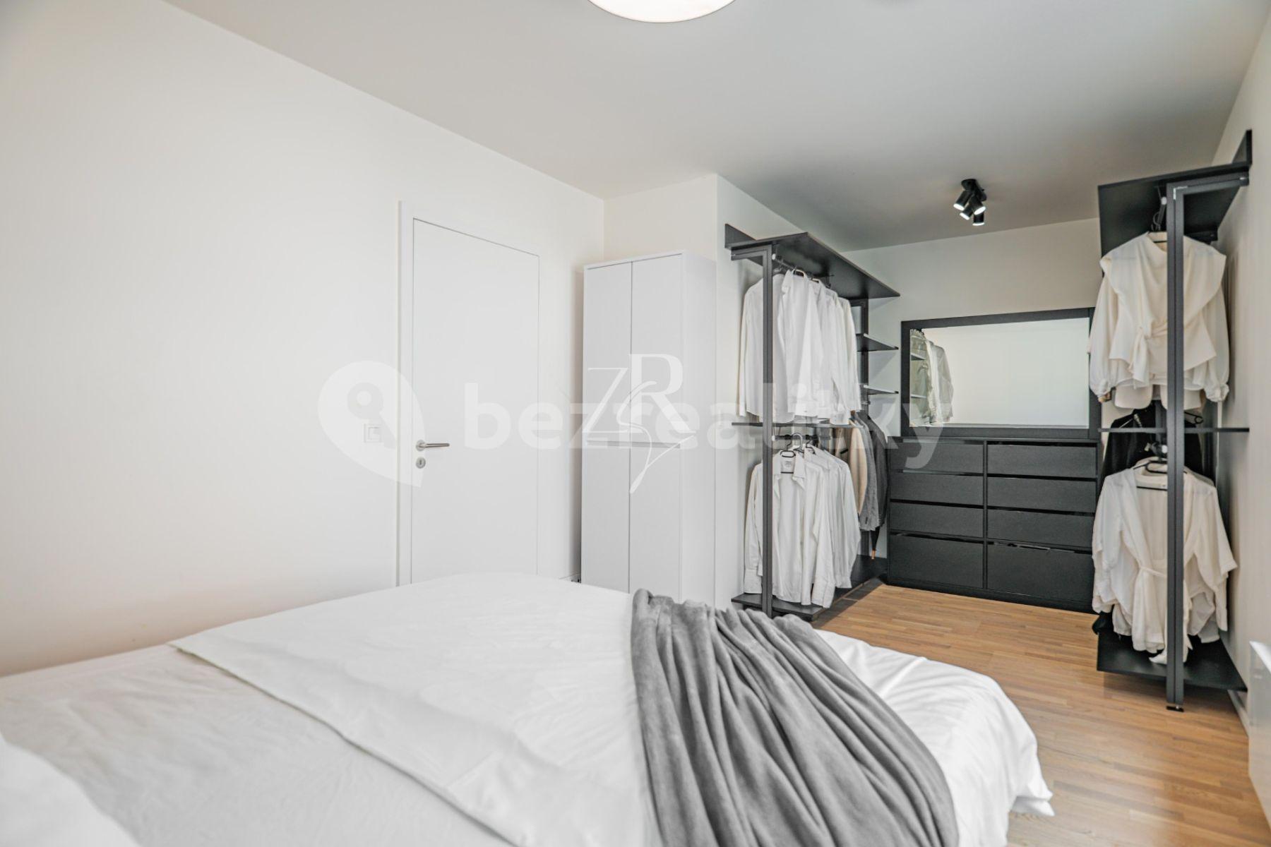 1 bedroom with open-plan kitchen flat for sale, 59 m², Musílkova, Prague, Prague