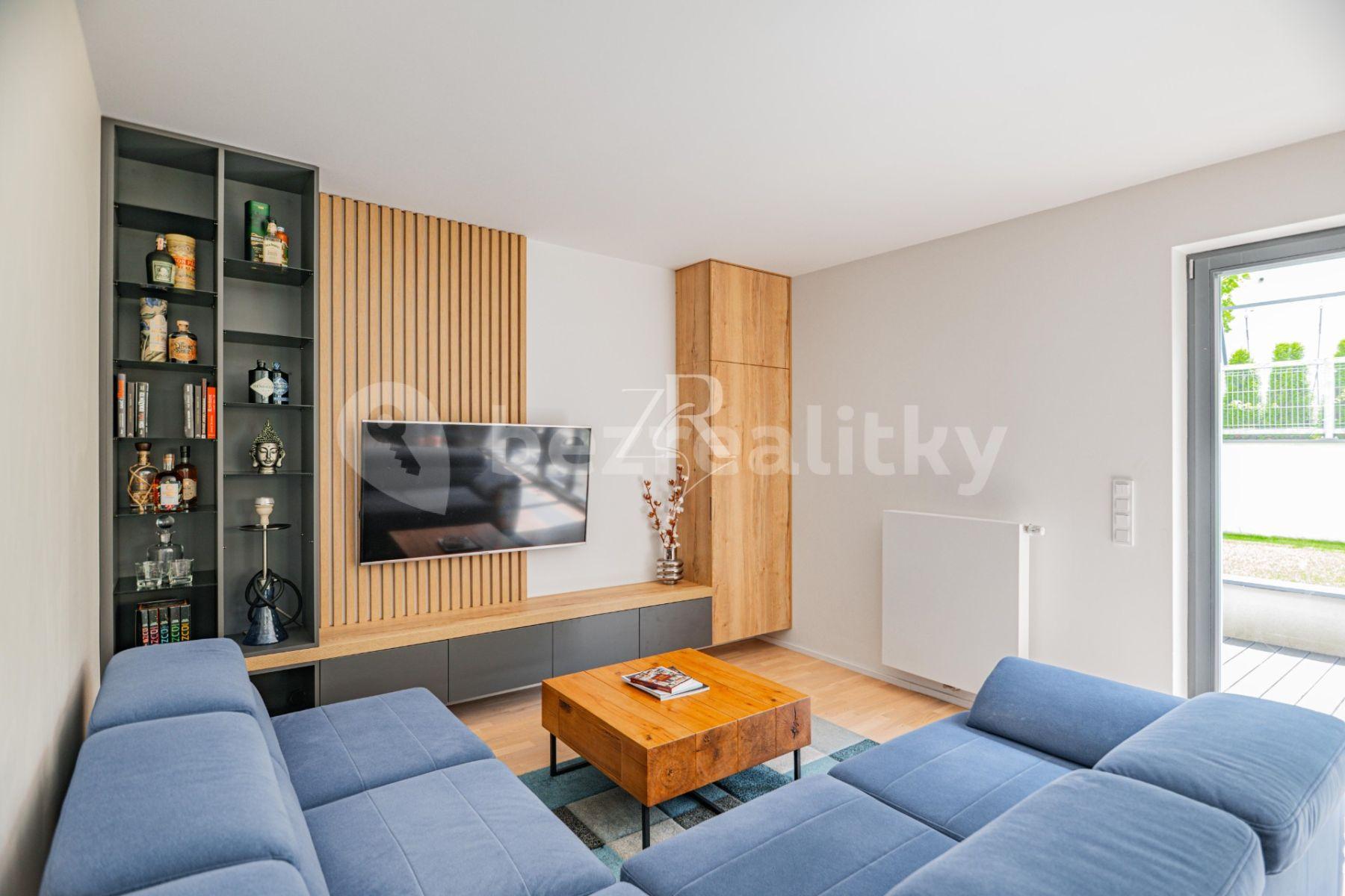 1 bedroom with open-plan kitchen flat for sale, 59 m², Musílkova, Prague, Prague