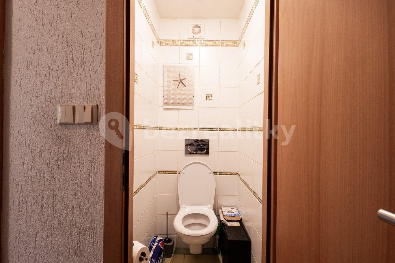 4 bedroom flat for sale, 93 m², Osvobozených politických vězňů, Nýřany, Plzeňský Region