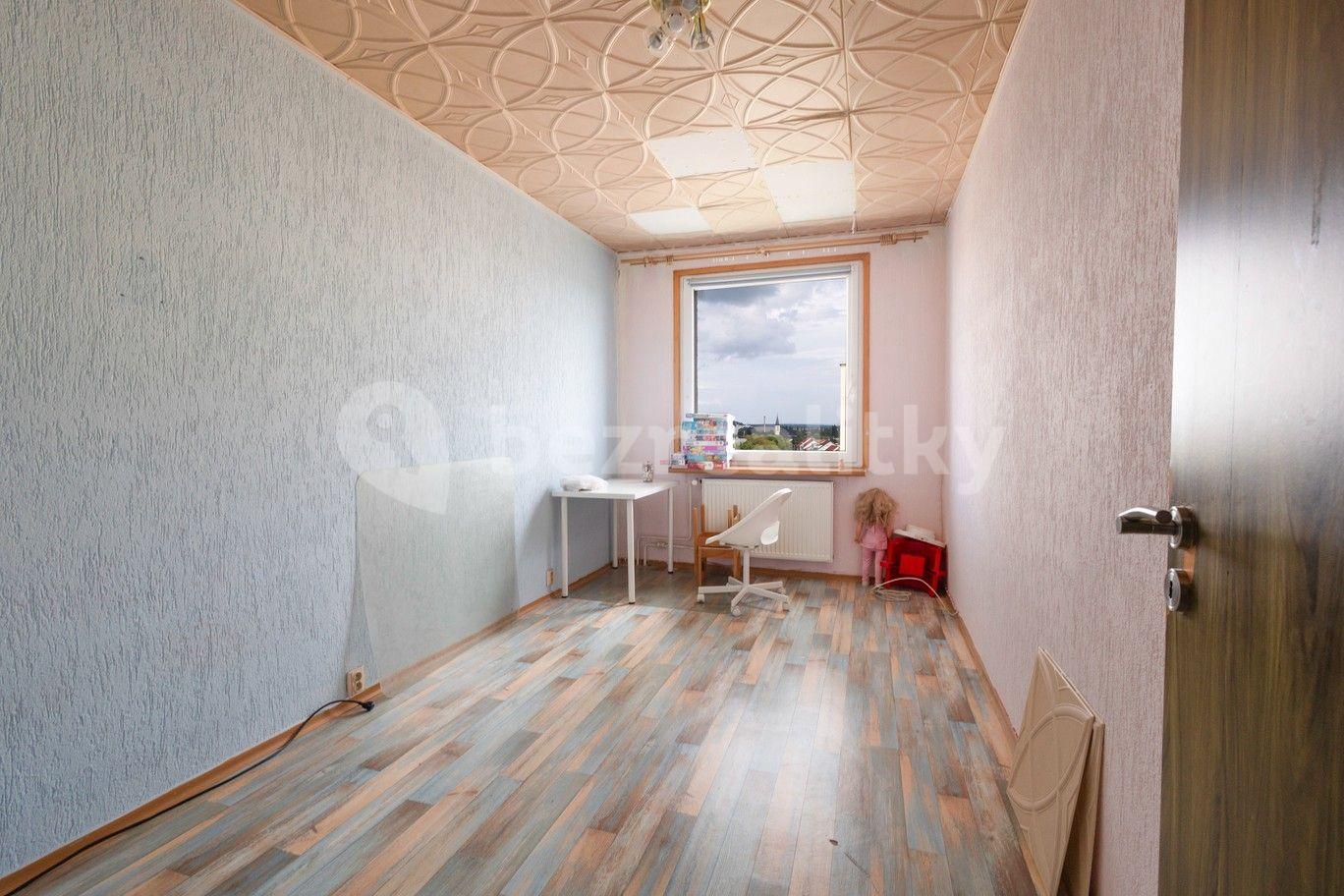 4 bedroom flat for sale, 93 m², Osvobozených politických vězňů, Nýřany, Plzeňský Region