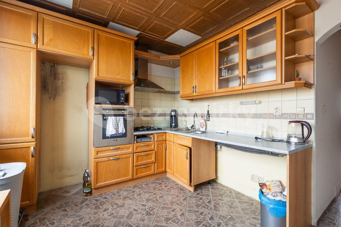 4 bedroom flat for sale, 93 m², Osvobozených politických vězňů, Nýřany, Plzeňský Region