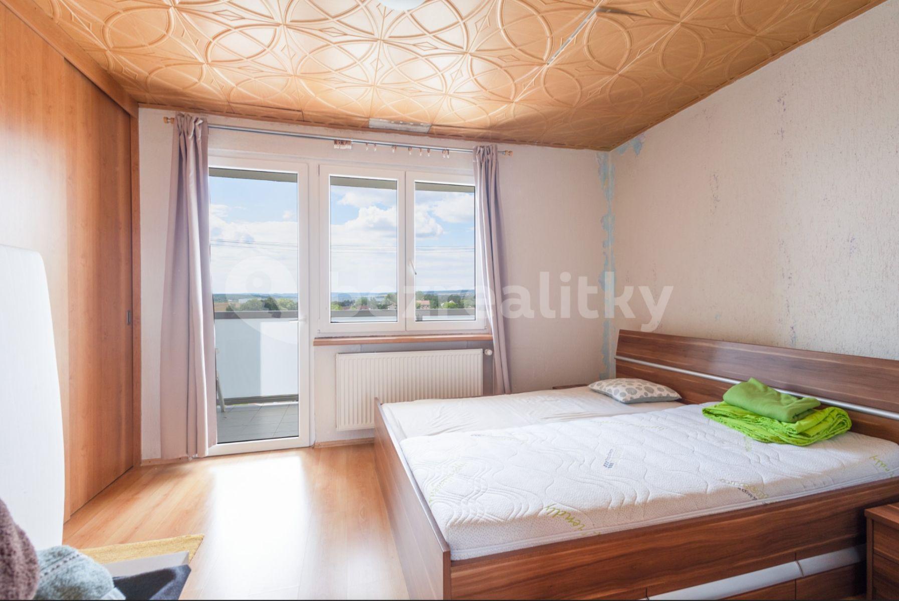 4 bedroom flat for sale, 93 m², Osvobozených politických vězňů, Nýřany, Plzeňský Region