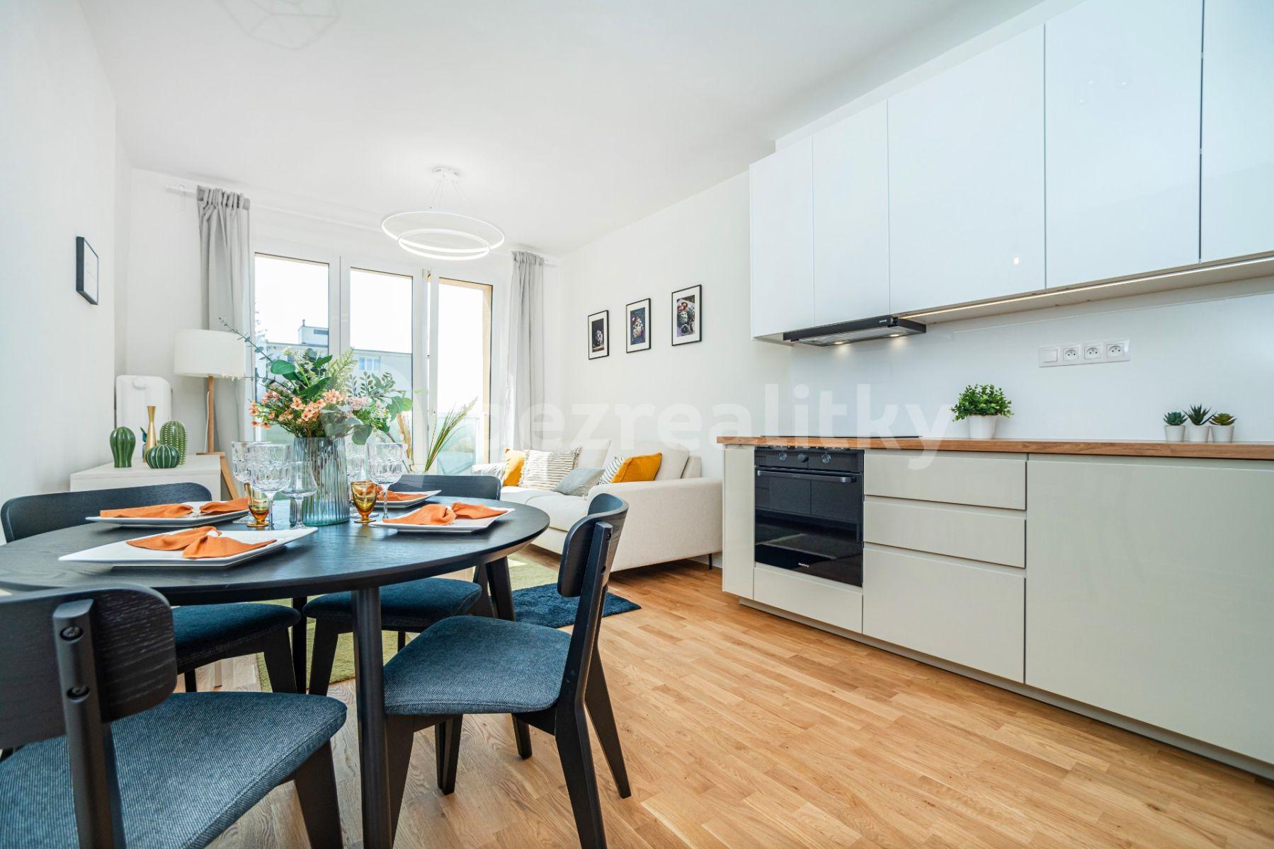 2 bedroom with open-plan kitchen flat for sale, 62 m², Vršovická, Prague, Prague