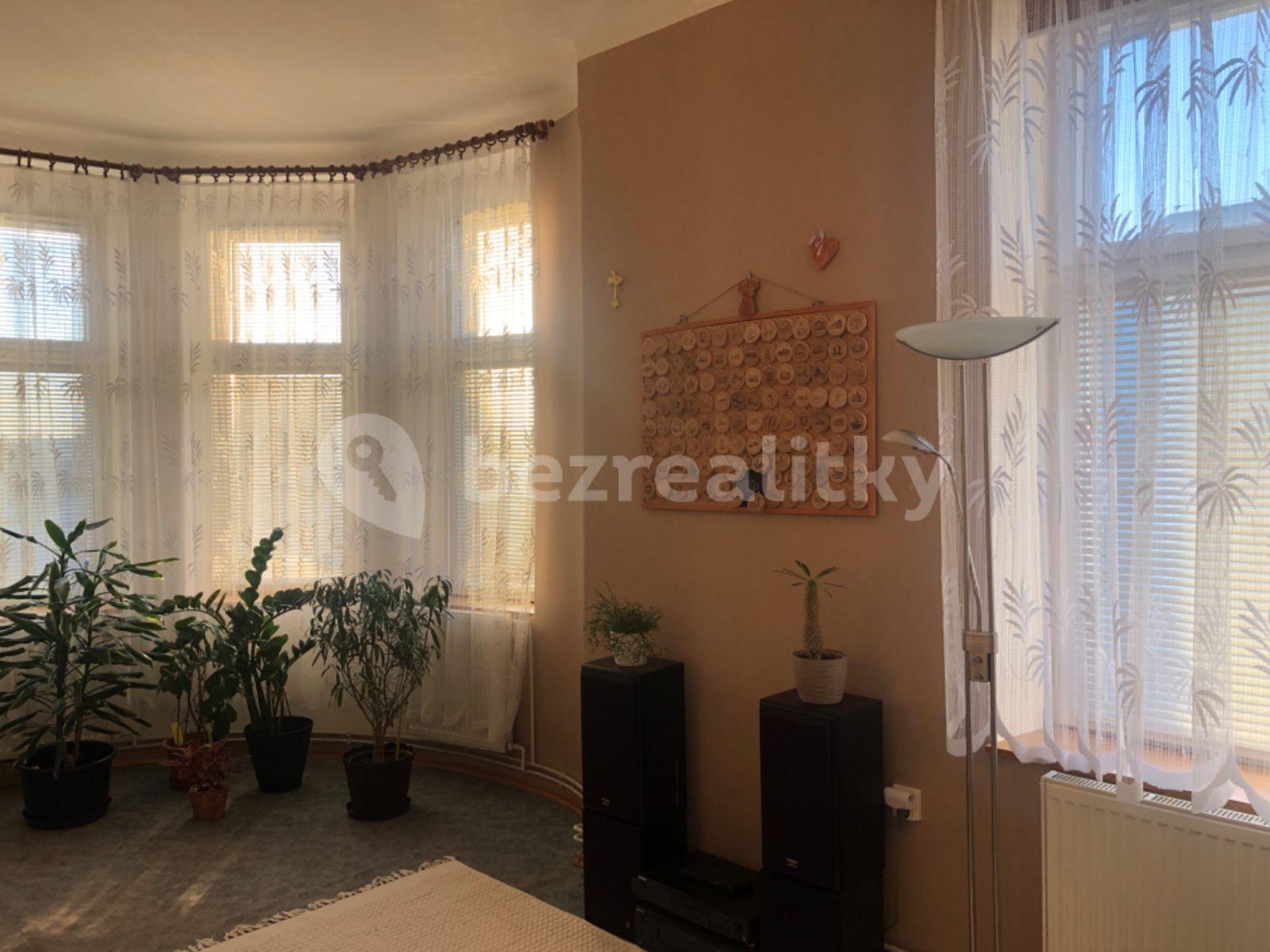 4 bedroom with open-plan kitchen flat for sale, 128 m², Jičínská, Nymburk, Středočeský Region