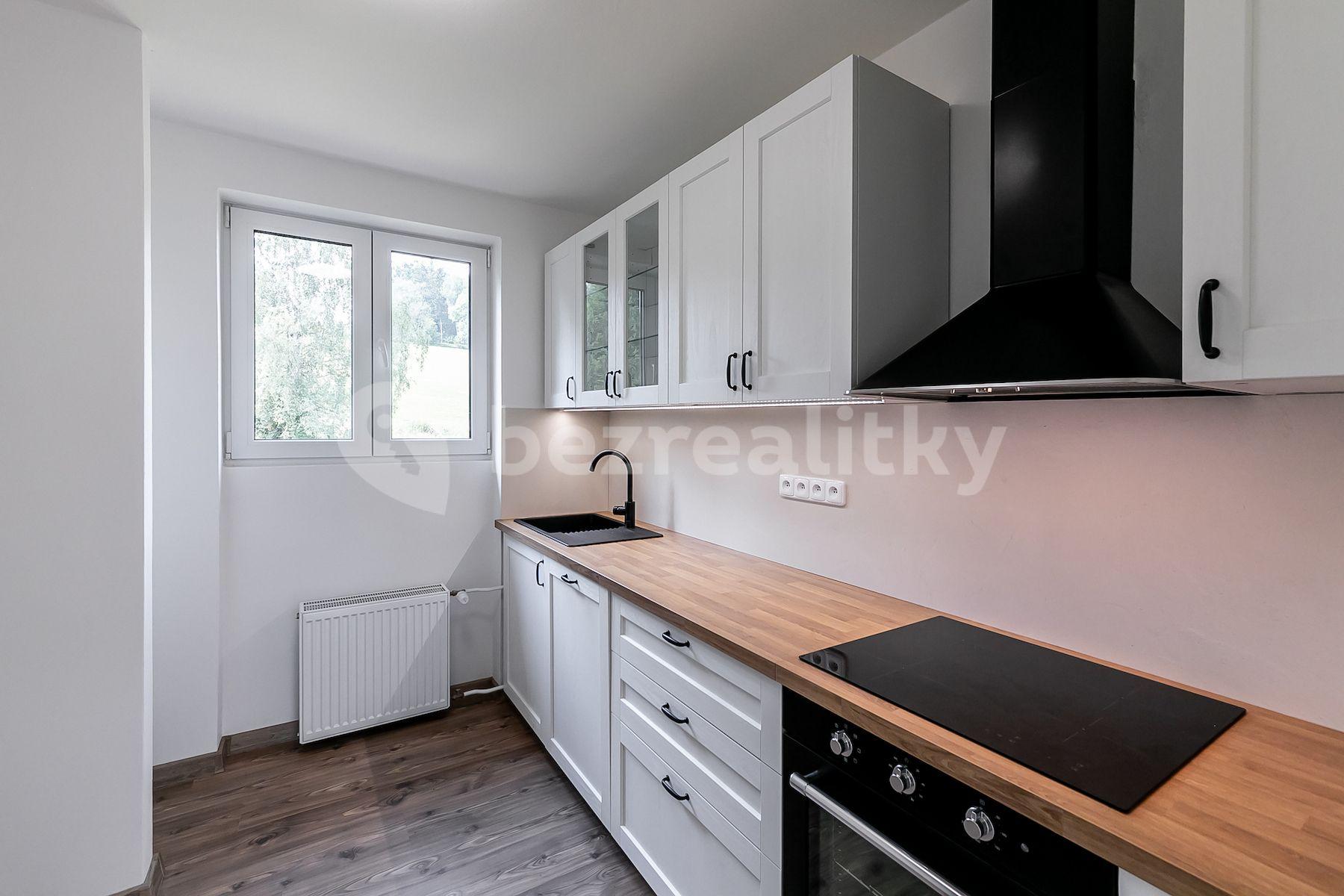 3 bedroom flat for sale, 76 m², Navarovská, Zlatá Olešnice, Liberecký Region