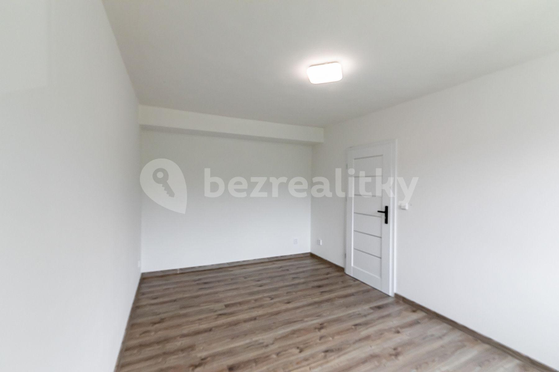 3 bedroom flat for sale, 76 m², Navarovská, Zlatá Olešnice, Liberecký Region