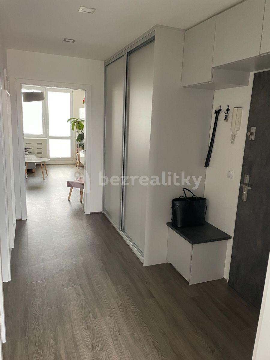 2 bedroom with open-plan kitchen flat for sale, 77 m², Novodvorská, Prague, Prague