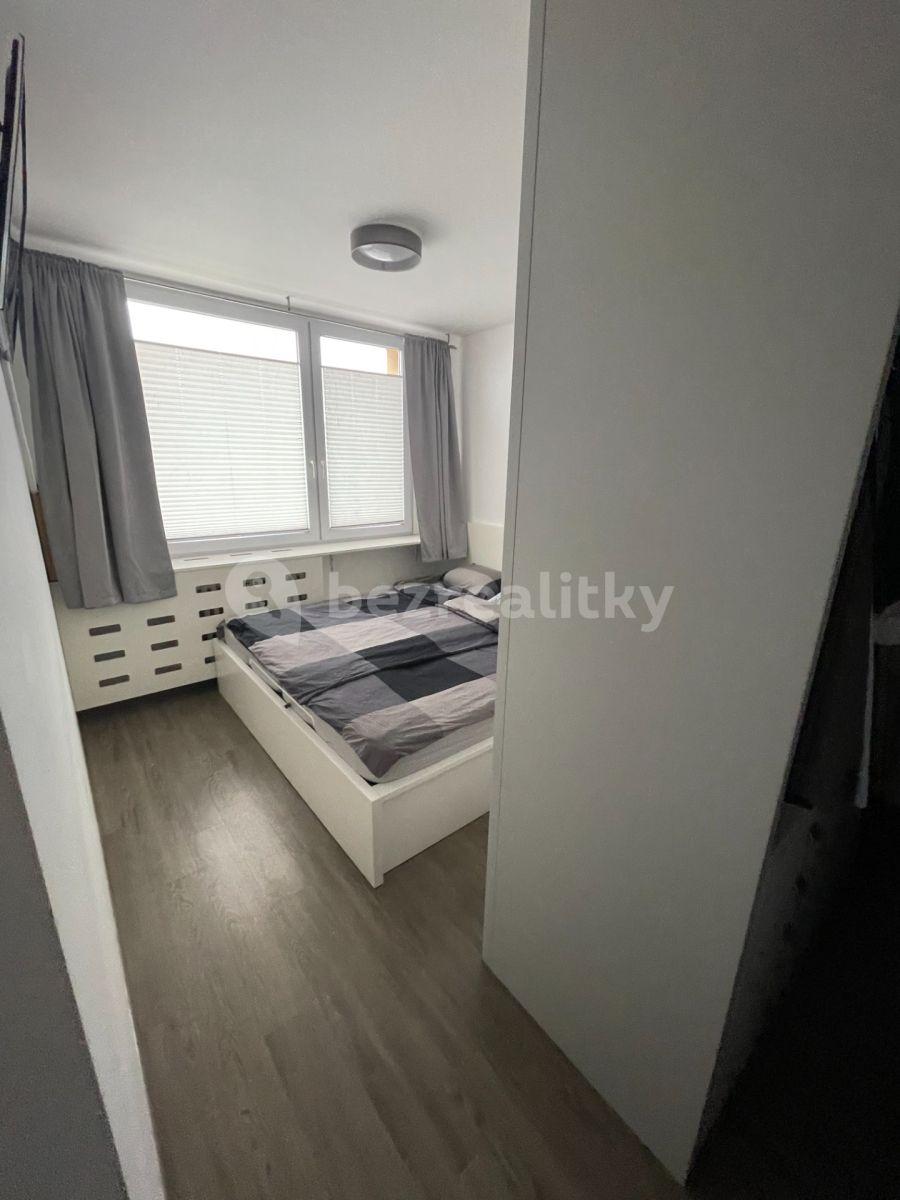 2 bedroom with open-plan kitchen flat for sale, 77 m², Novodvorská, Prague, Prague